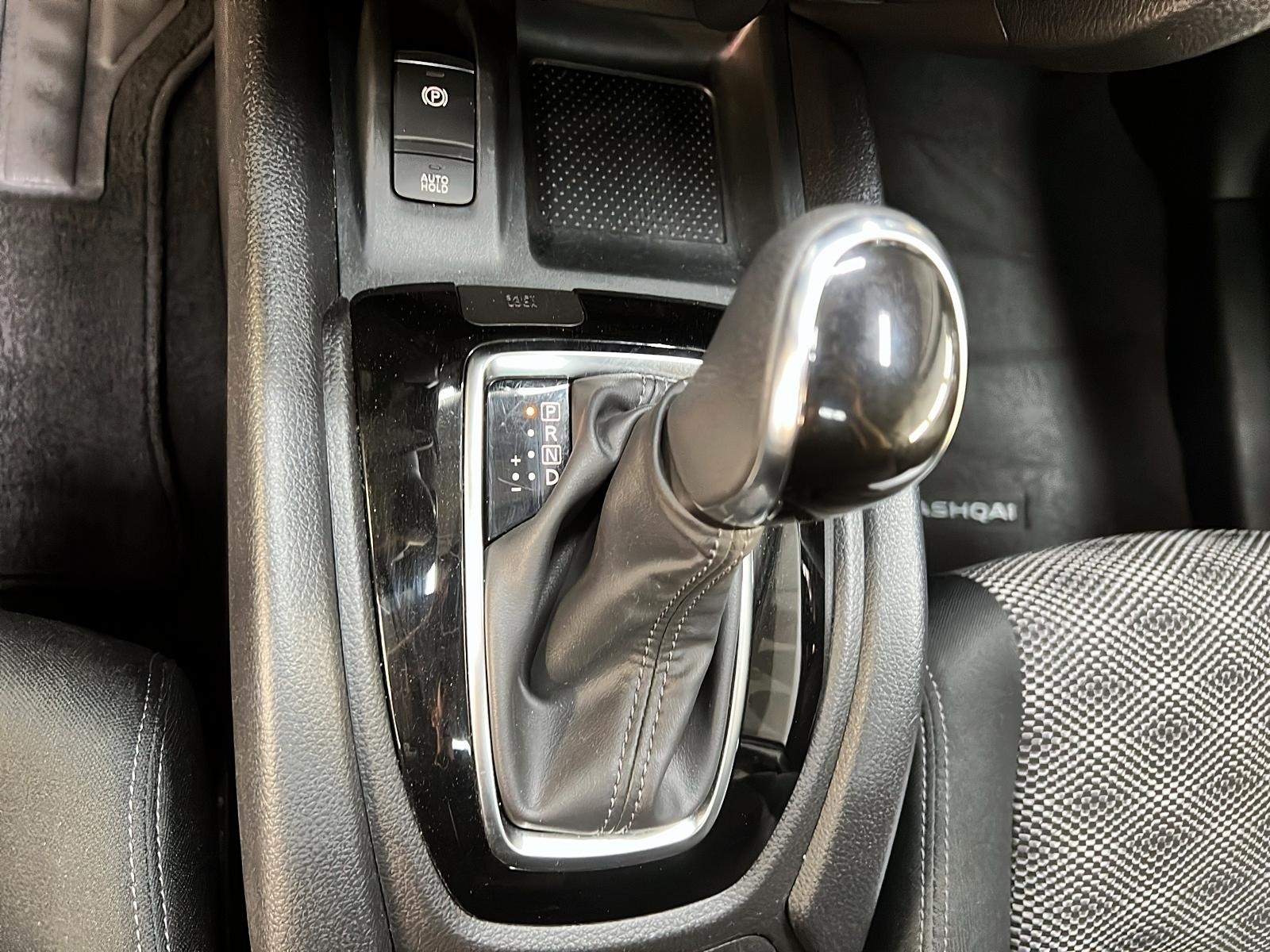 Nissan Qashqai SV TOIT 4RM 2023 - image #14