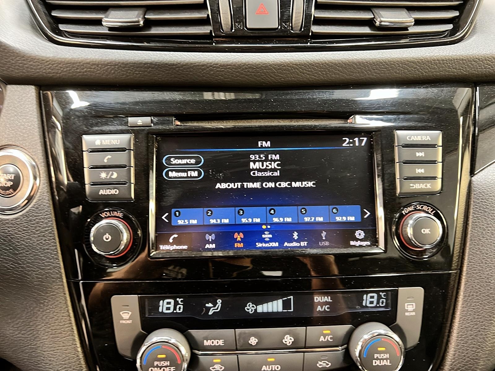 Nissan Qashqai SV TOIT 4RM 2023 - image #16