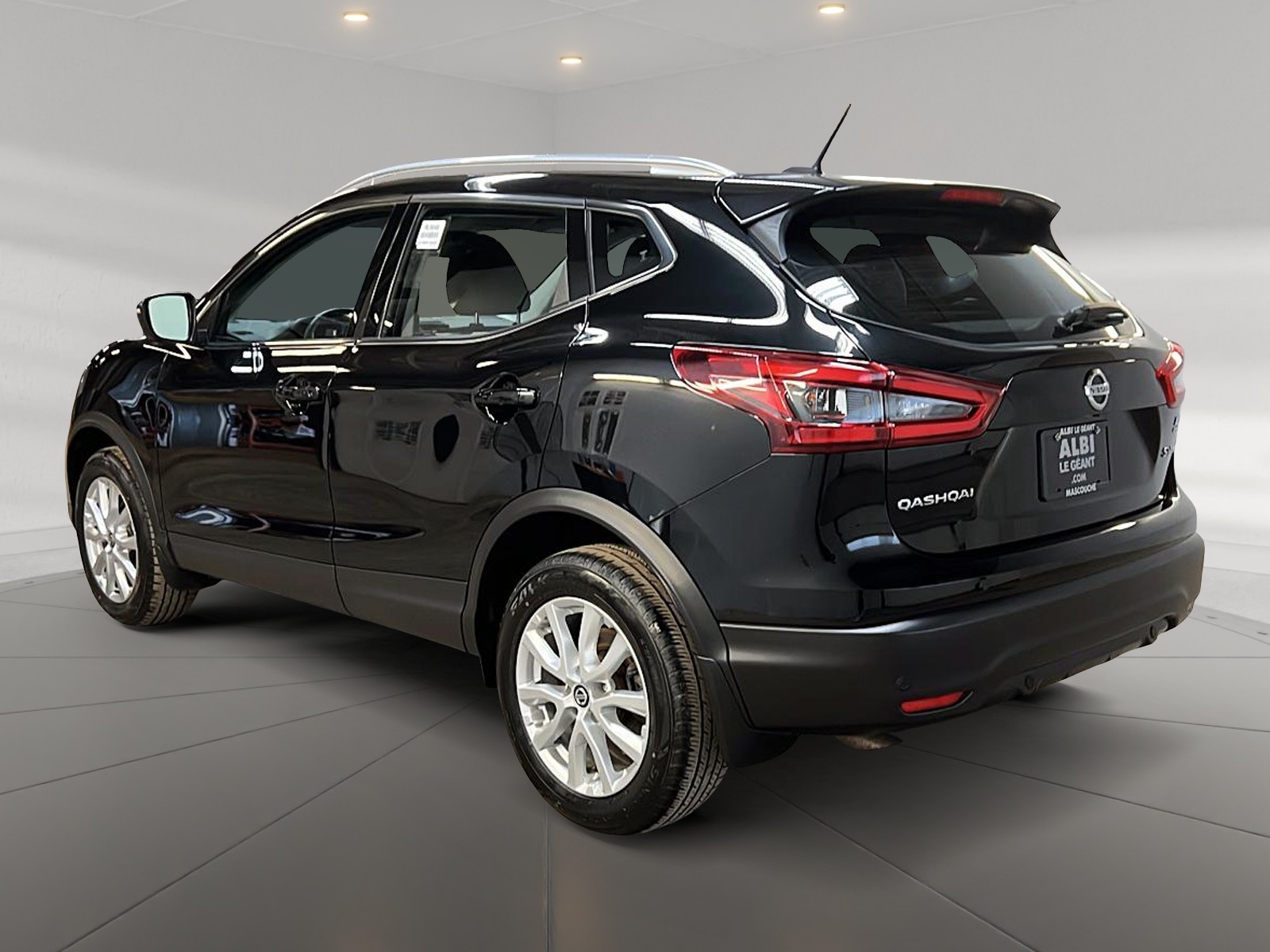 Nissan Qashqai SV TOIT 4RM 2023 - image #6