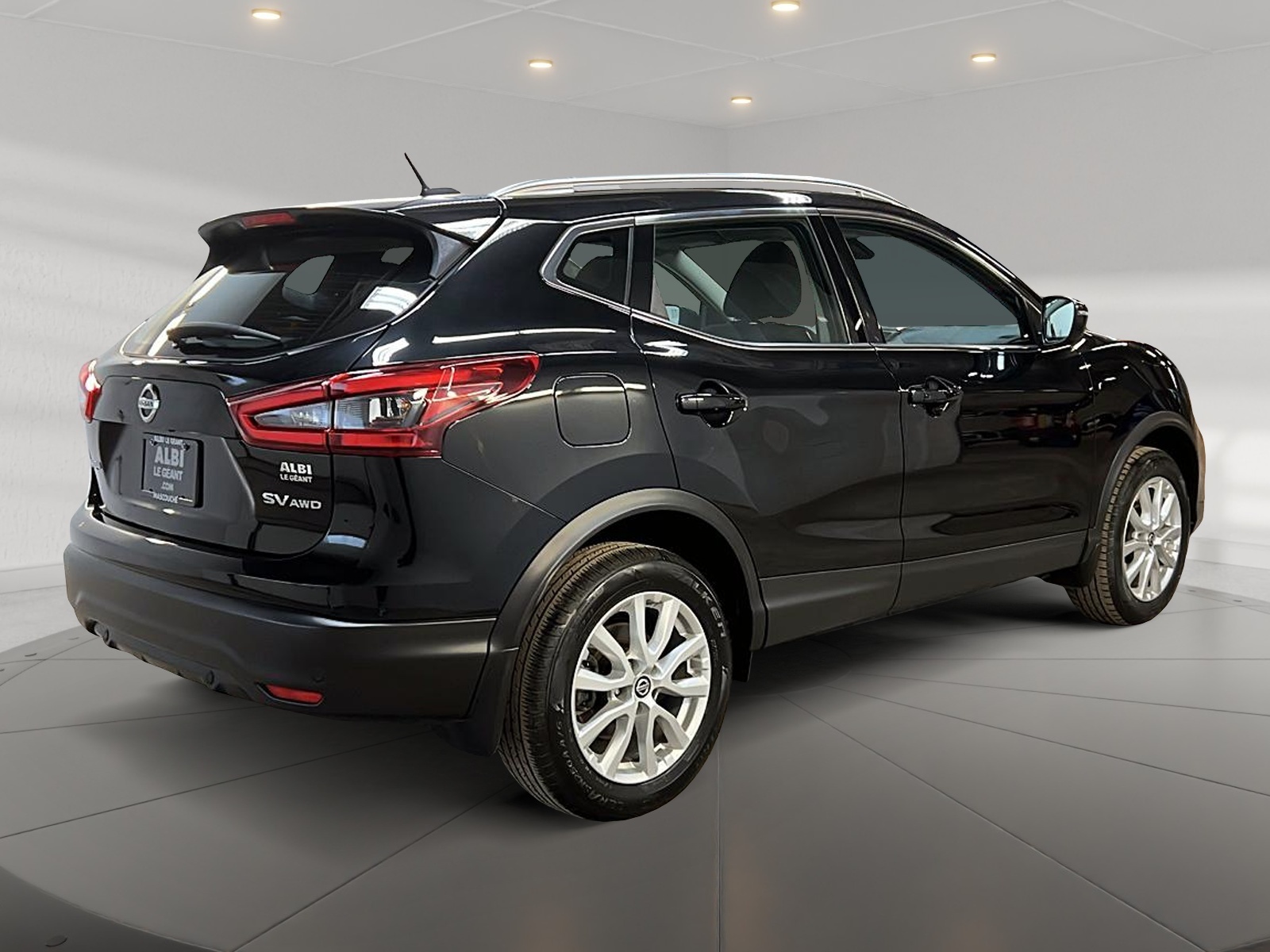 Nissan Qashqai SV TOIT 4RM 2023 - image #4