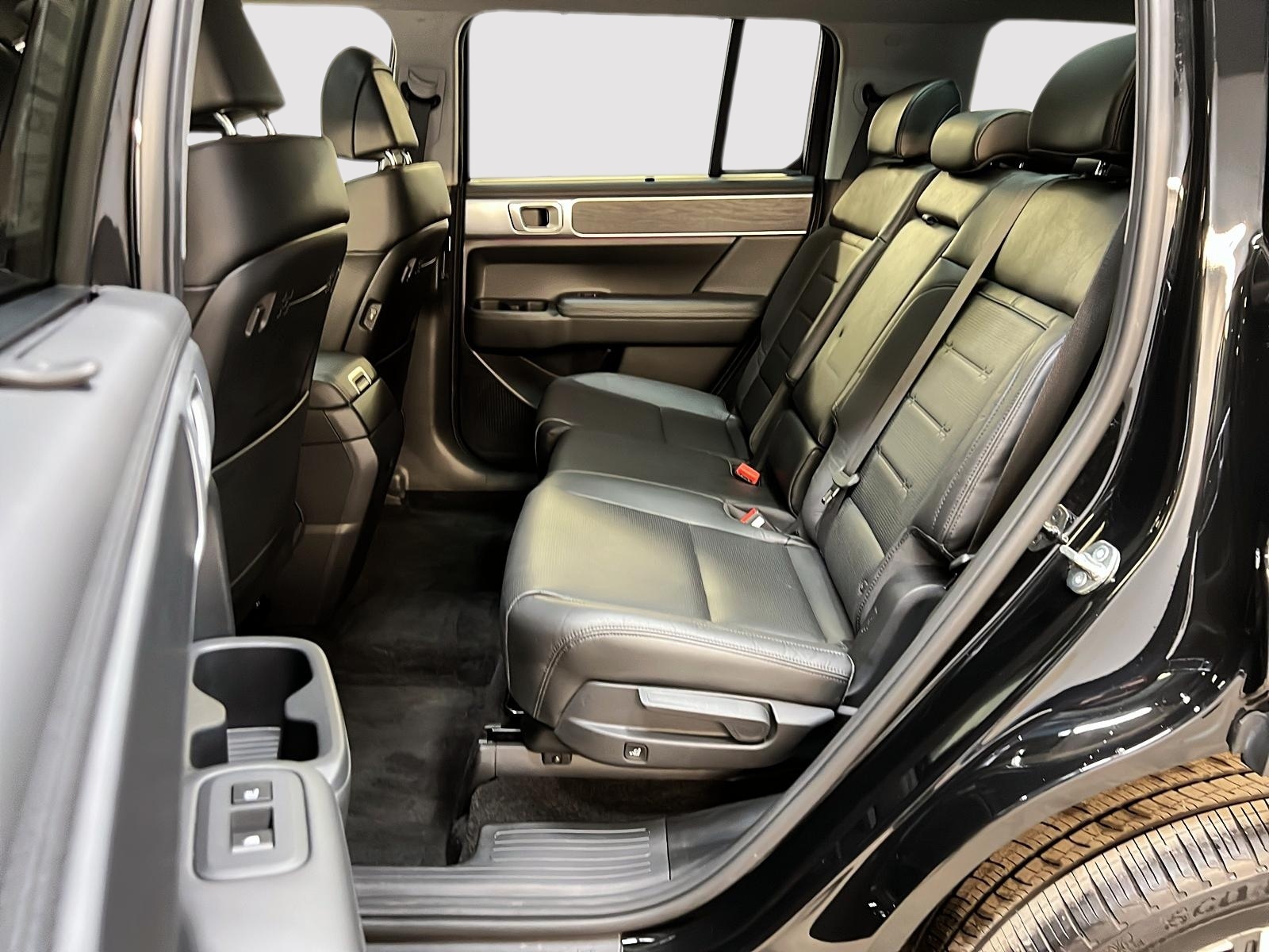 Hyundai Santa Fe 2024 - Image #9