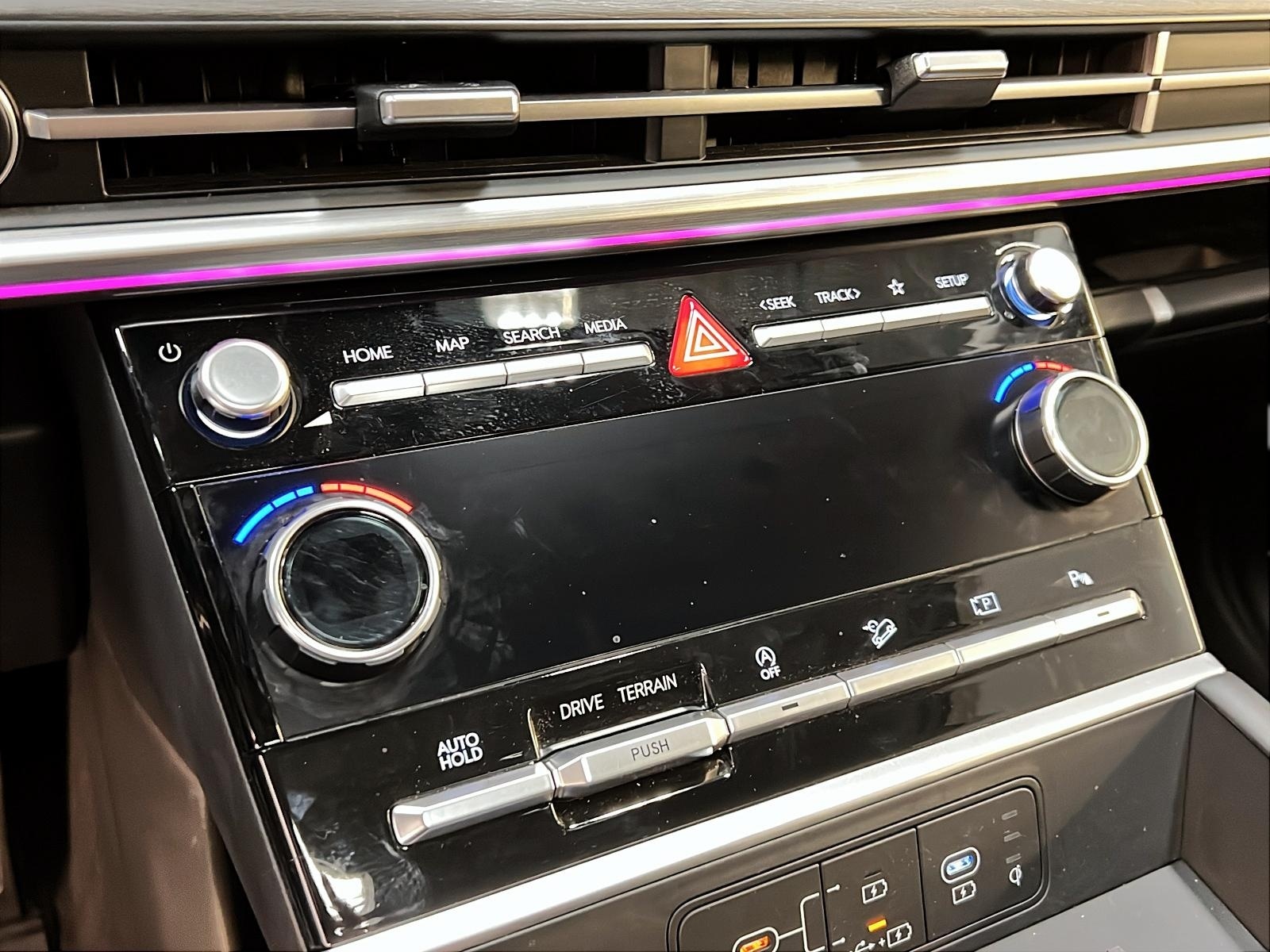 Hyundai Santa Fe 2024 - Image #17
