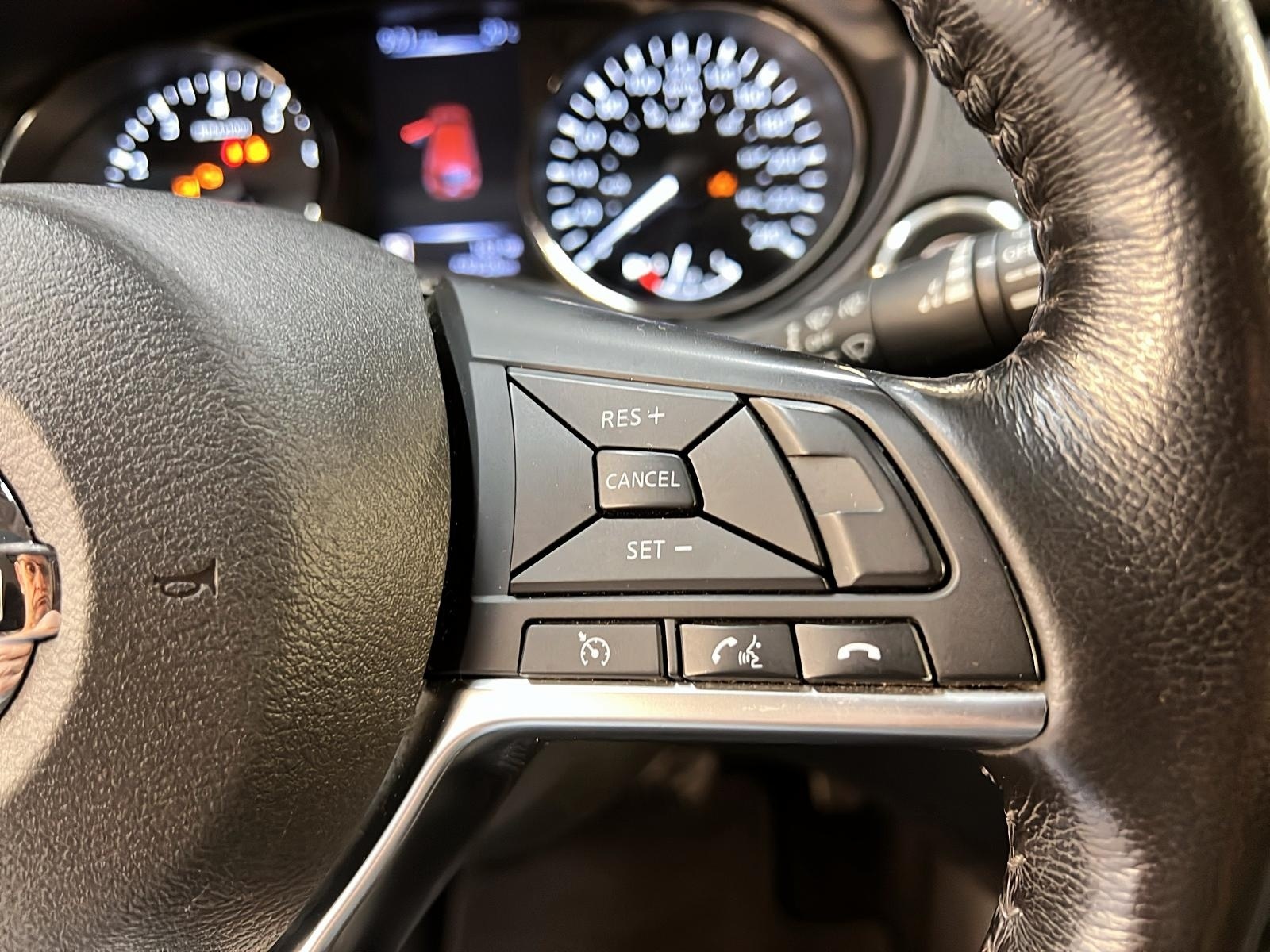 Nissan Qashqai SV TOIT 2018 - image #20