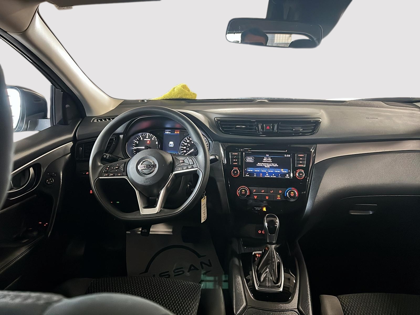 Nissan Qashqai S 2021 - image #12