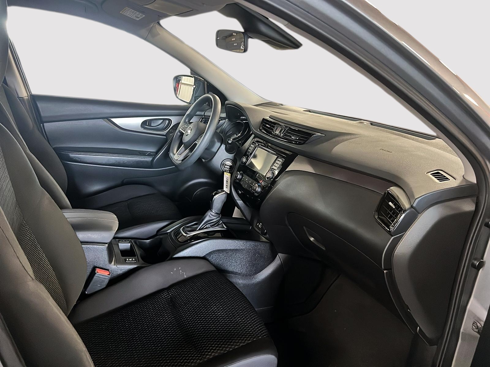 Nissan Qashqai S 2021 - image #9