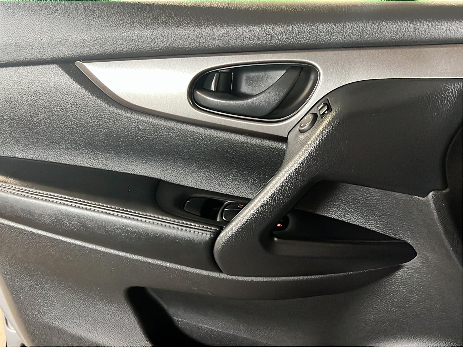 Nissan Qashqai S 2021 - image #23