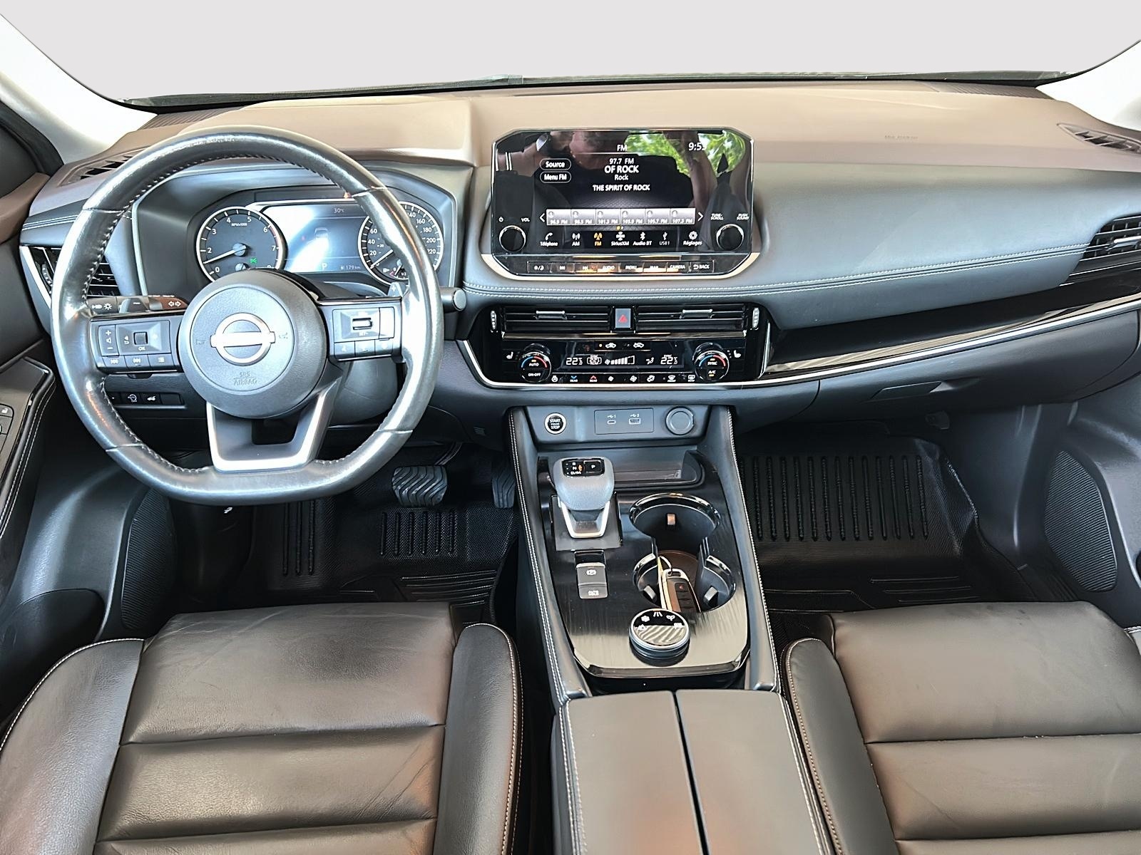 Nissan Rogue SL CUIR TOIT PANO NAV 4RM 2023 - image #11