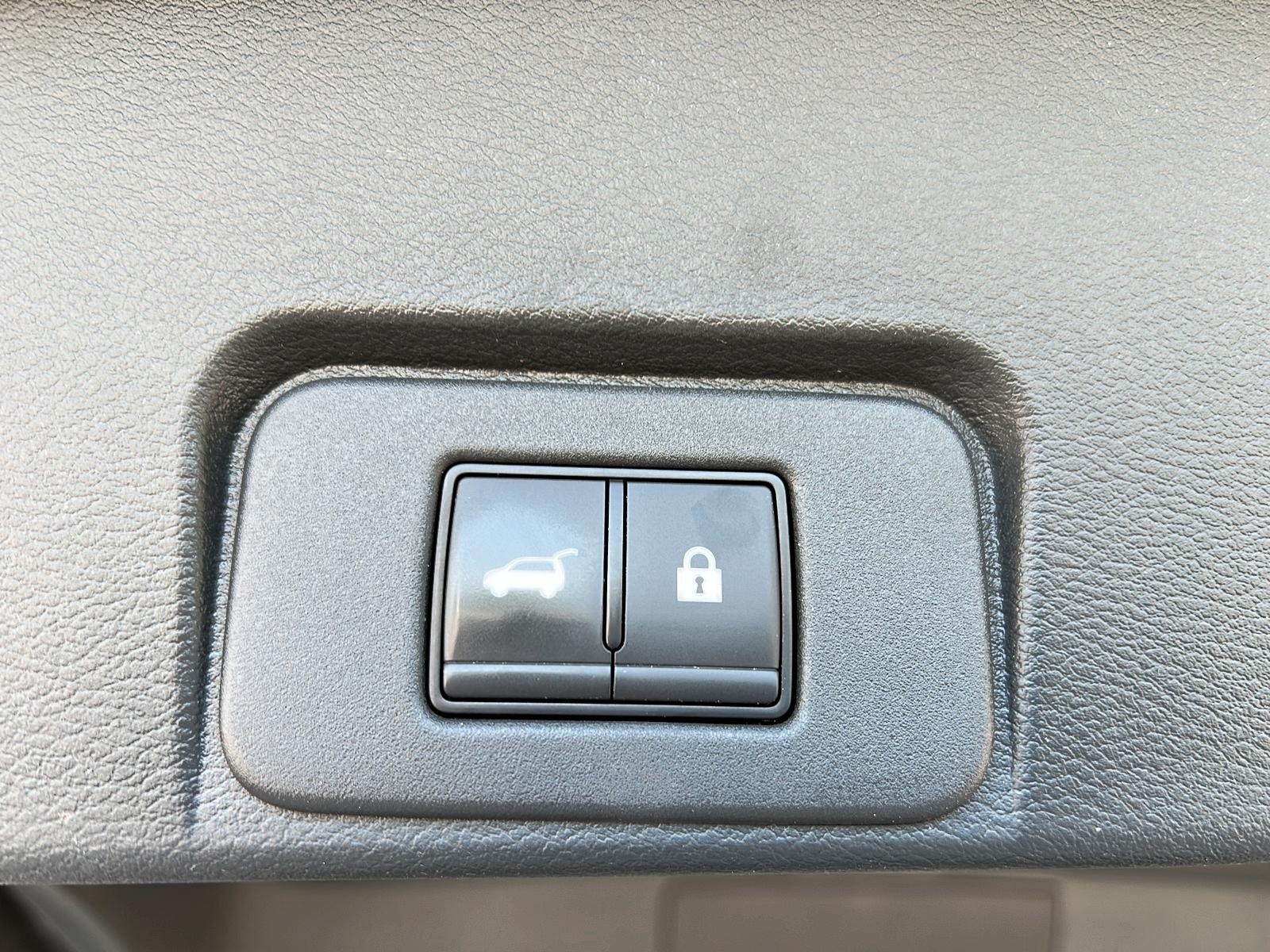 Nissan Rogue SL CUIR TOIT PANO NAV 4RM 2023 - image #13