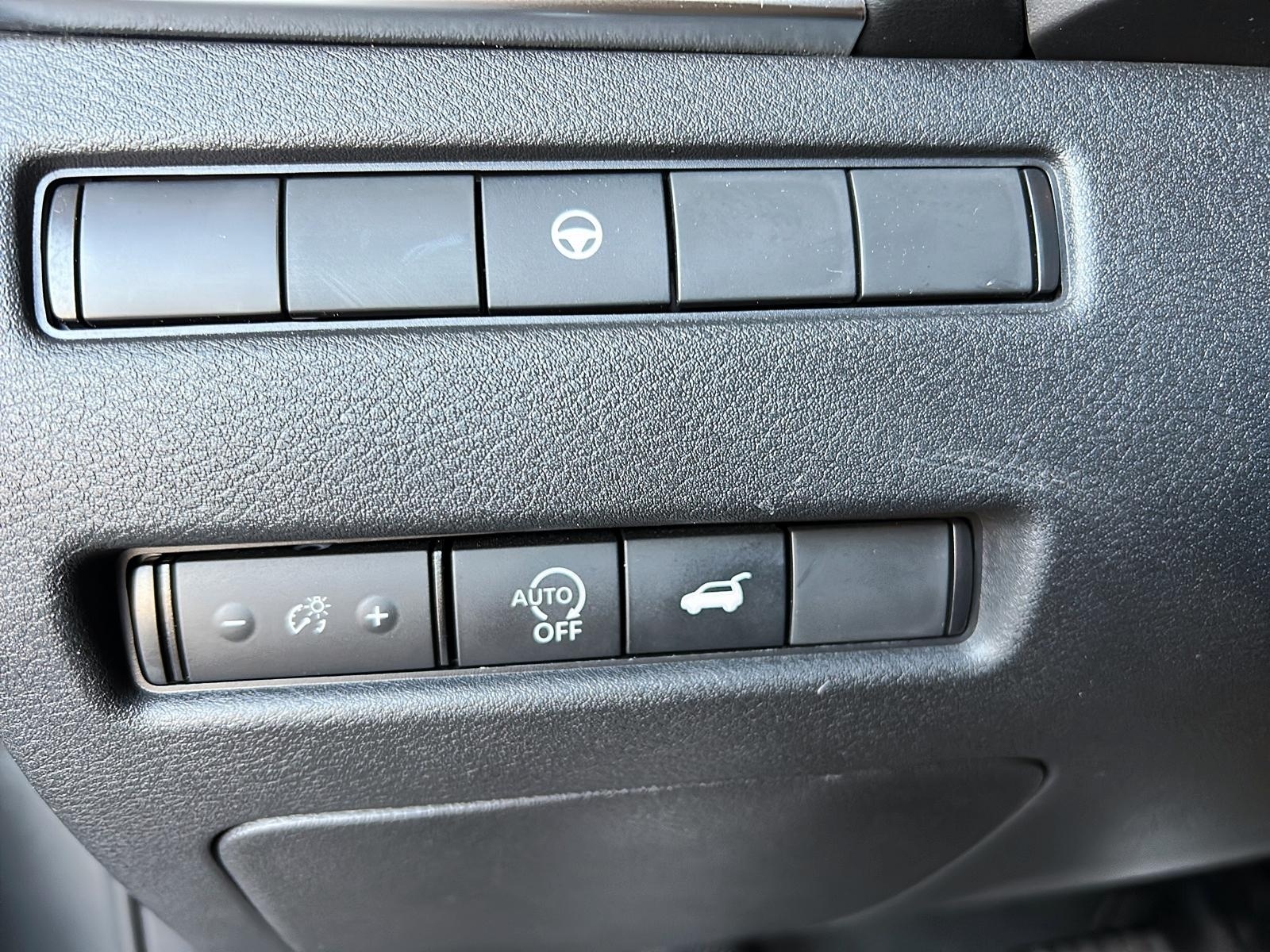 Nissan Rogue SL CUIR TOIT PANO NAV 4RM 2023 - image #23