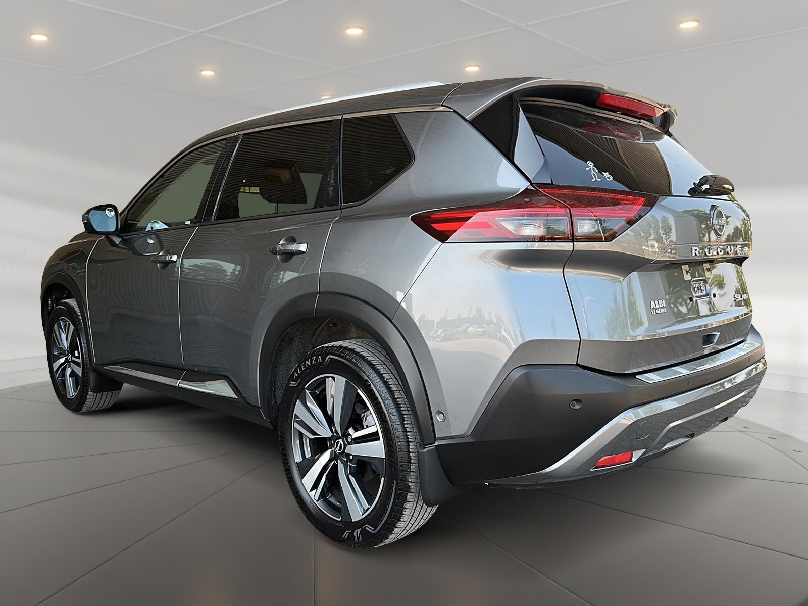 Nissan Rogue SL CUIR TOIT PANO NAV 4RM 2023 - image #6