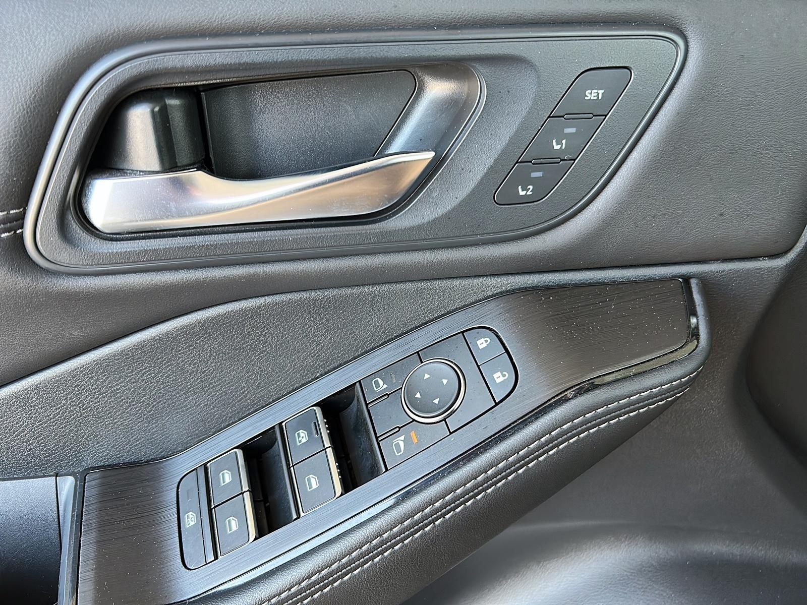 Nissan Rogue SL CUIR TOIT PANO NAV 4RM 2023 - image #24