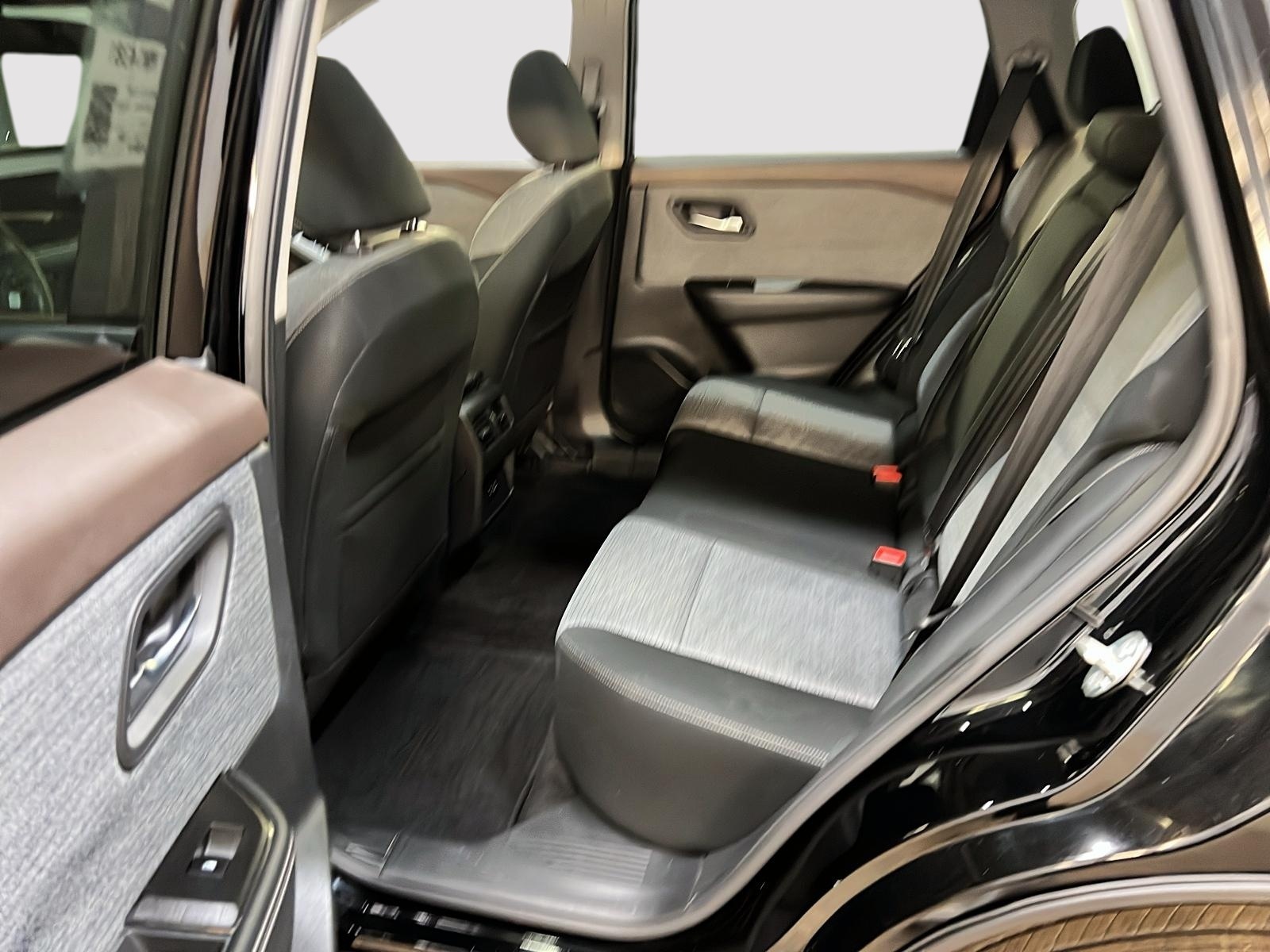 Nissan Rogue SV TOIT PANO 4RM 2022 - image #10