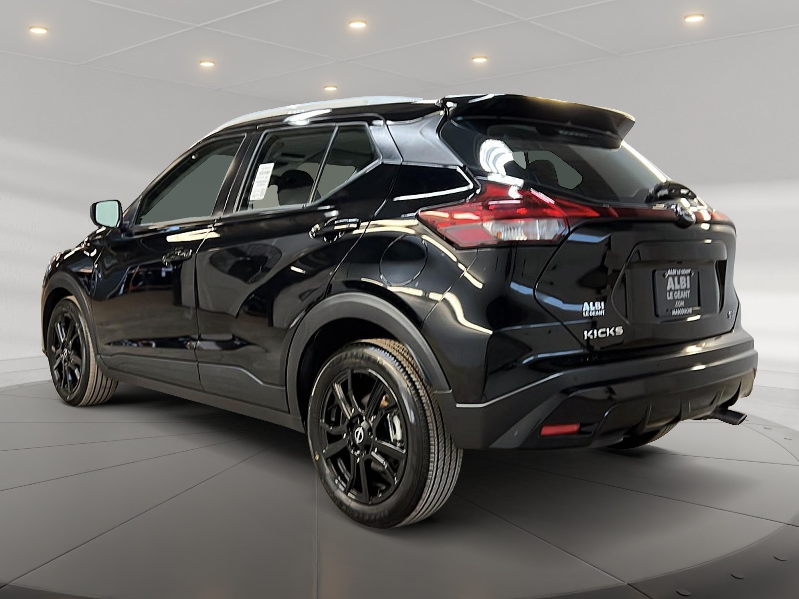 Nissan Kicks SV SPECIAL EDITION 2023 - image #6