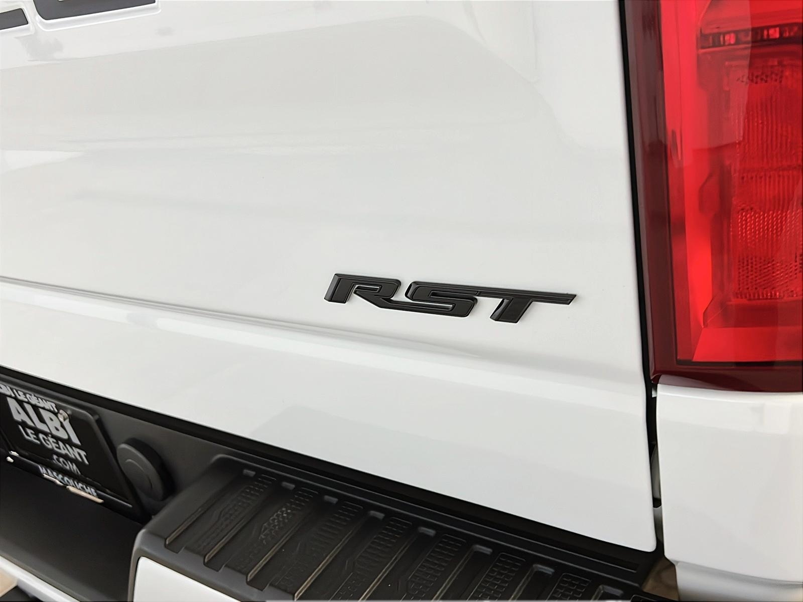 Chevrolet Silverado 1500 2023 - Image #29