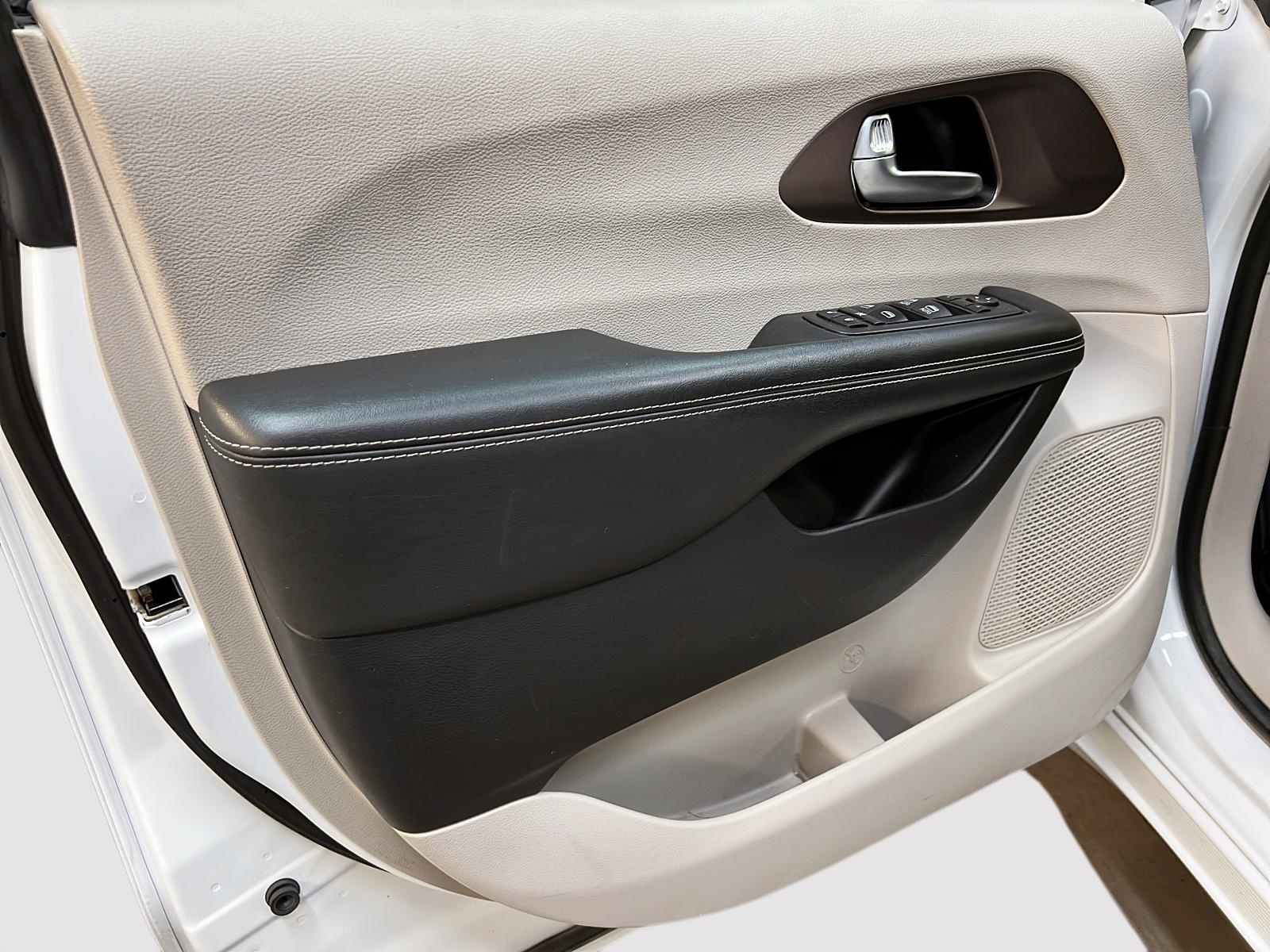 Chrysler Grand Caravan 2021 - Image #22