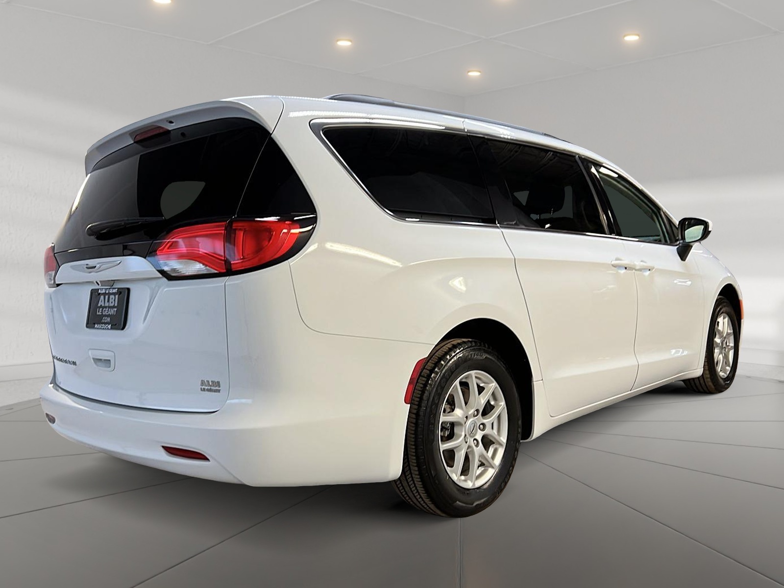 Chrysler Grand Caravan 2021 - Image #4
