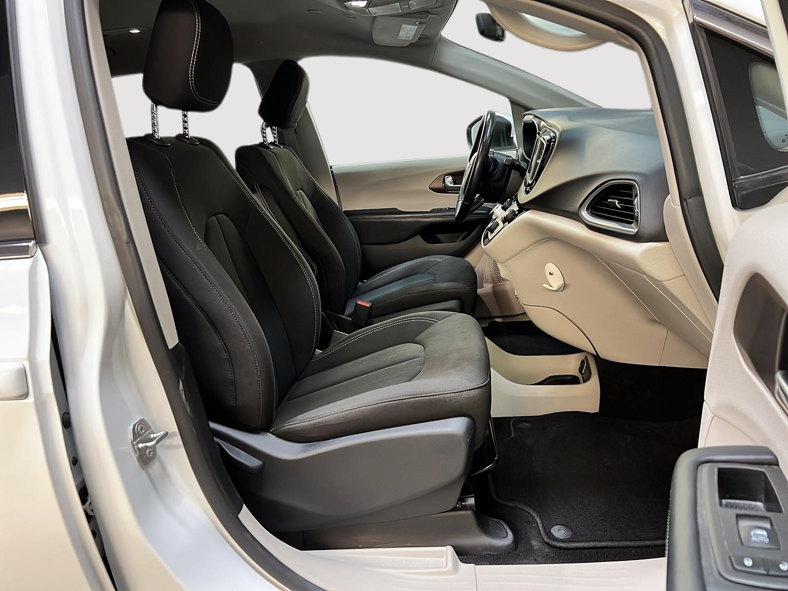 Chrysler Grand Caravan 2021 - Image #8
