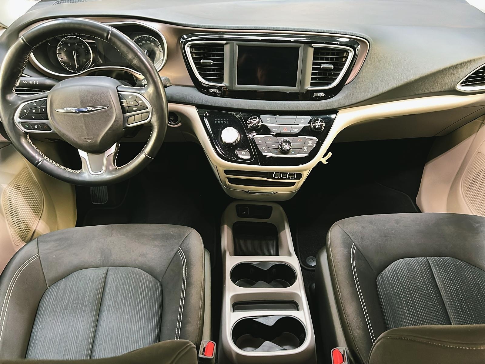 Chrysler Grand Caravan 2021 - Image #11