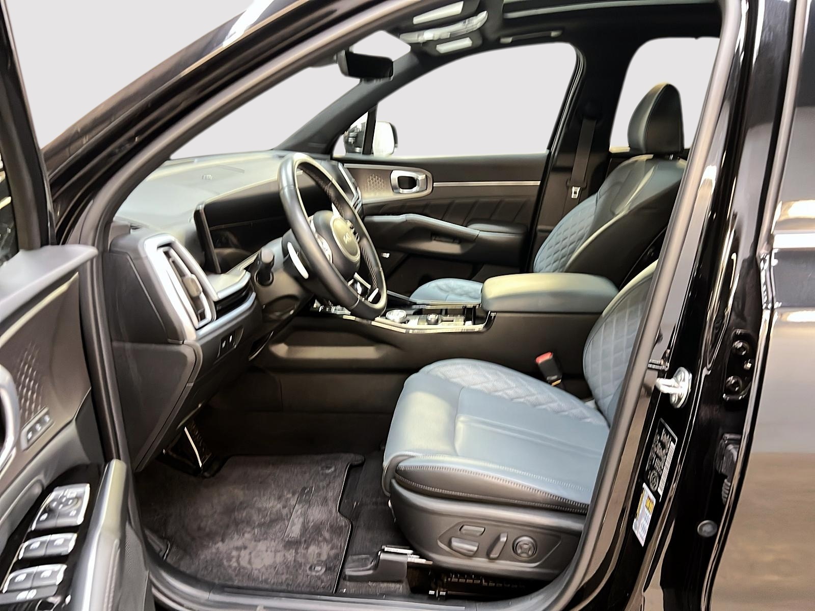 Kia Sorento SX HYBRIDE CUIR TOIT PANO NAV 4RM 2025 - image #7