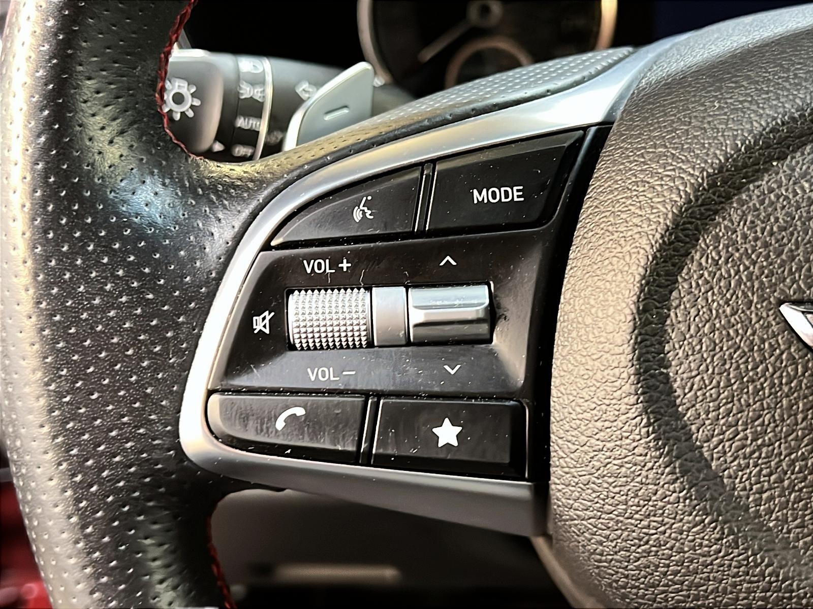 Genesis G70 SPORT 3.3T CUIIR TOIT NAV 4RM 2023 - image #23