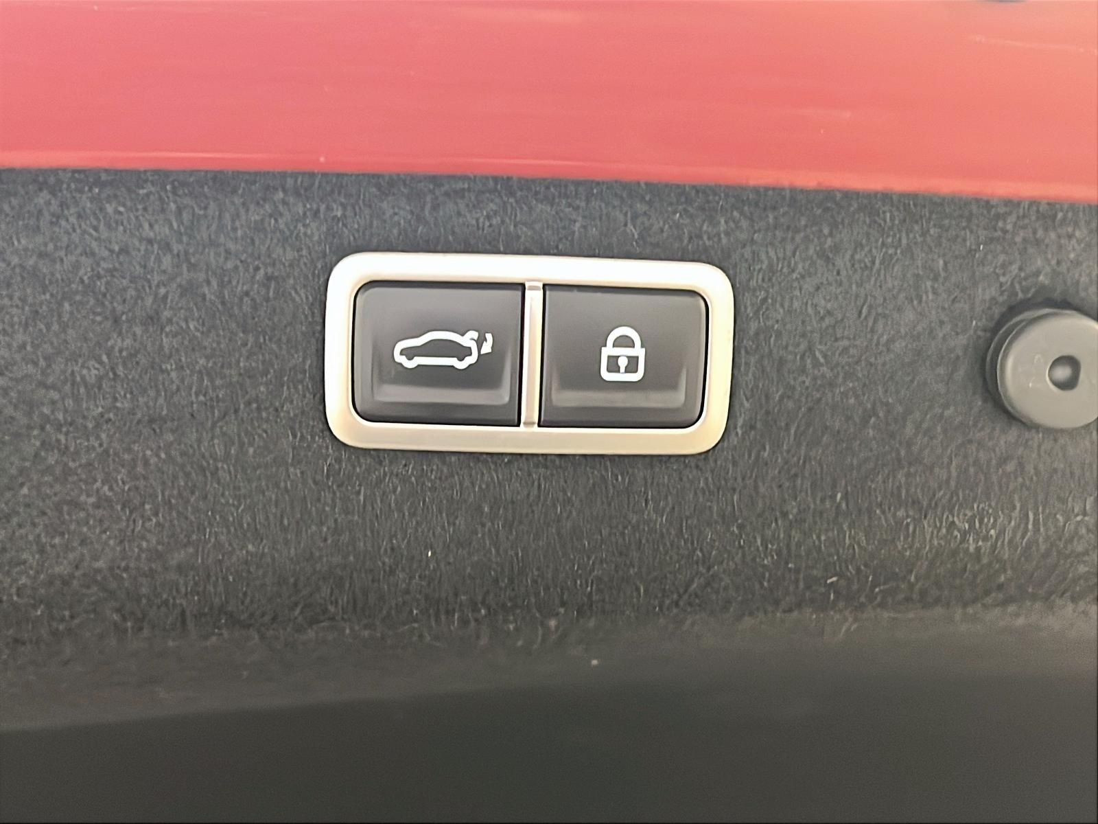 Genesis G70 SPORT 3.3T CUIIR TOIT NAV 4RM 2023 - image #14