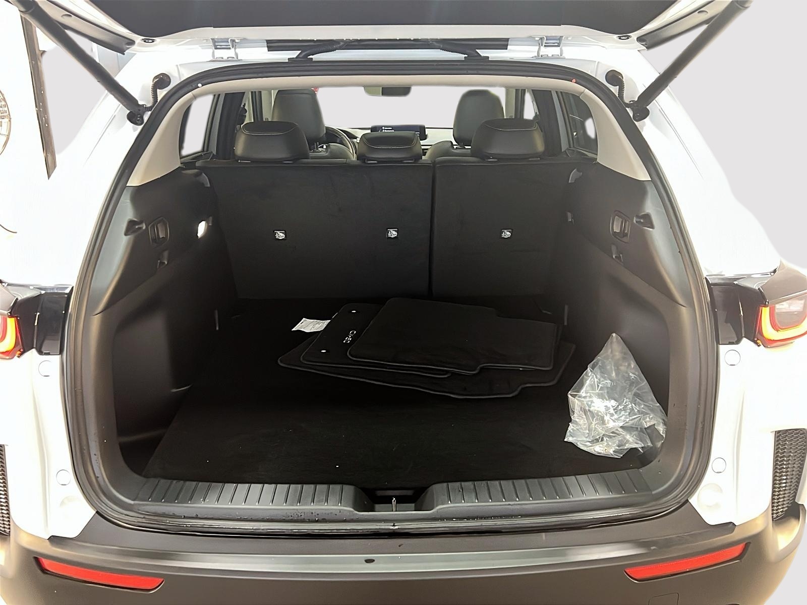 Mazda CX-50 GS LUXE TOIT PANO 4RM 2024 - image #13