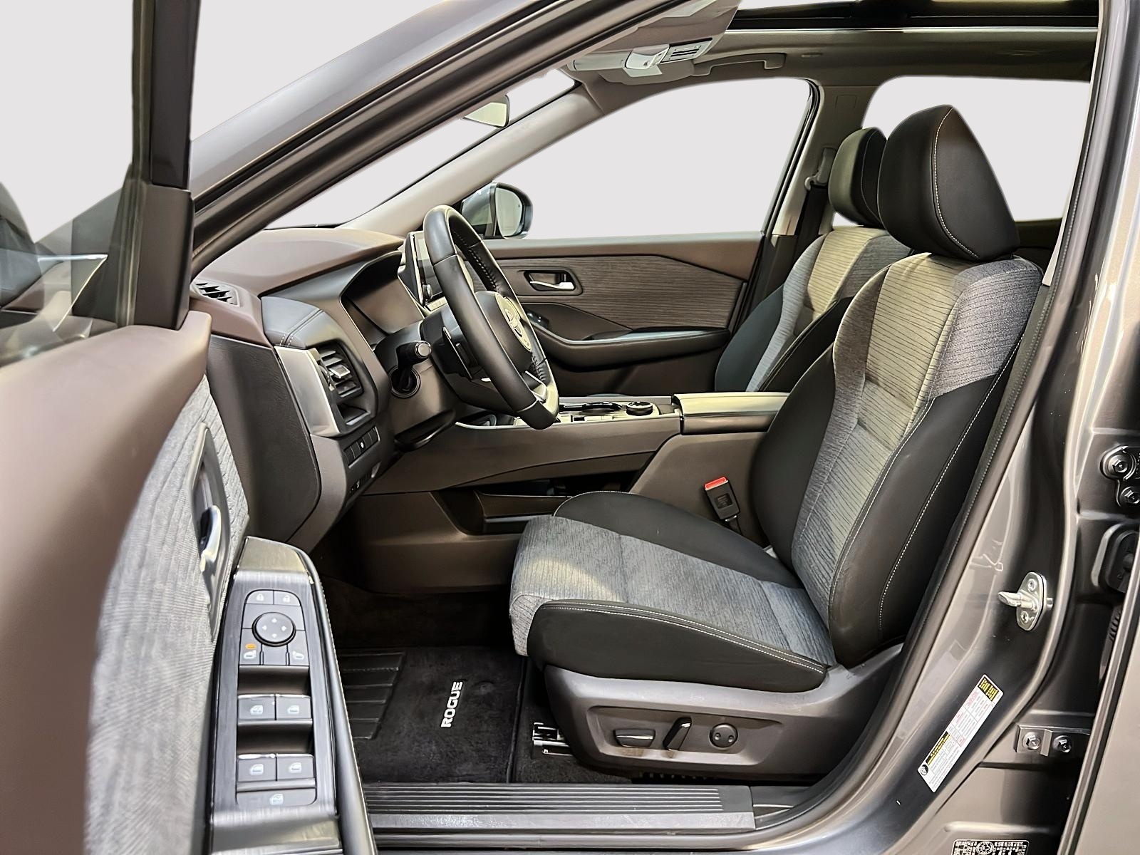 Nissan Rogue SV TOIT PANO 4RM 2023 - image #7