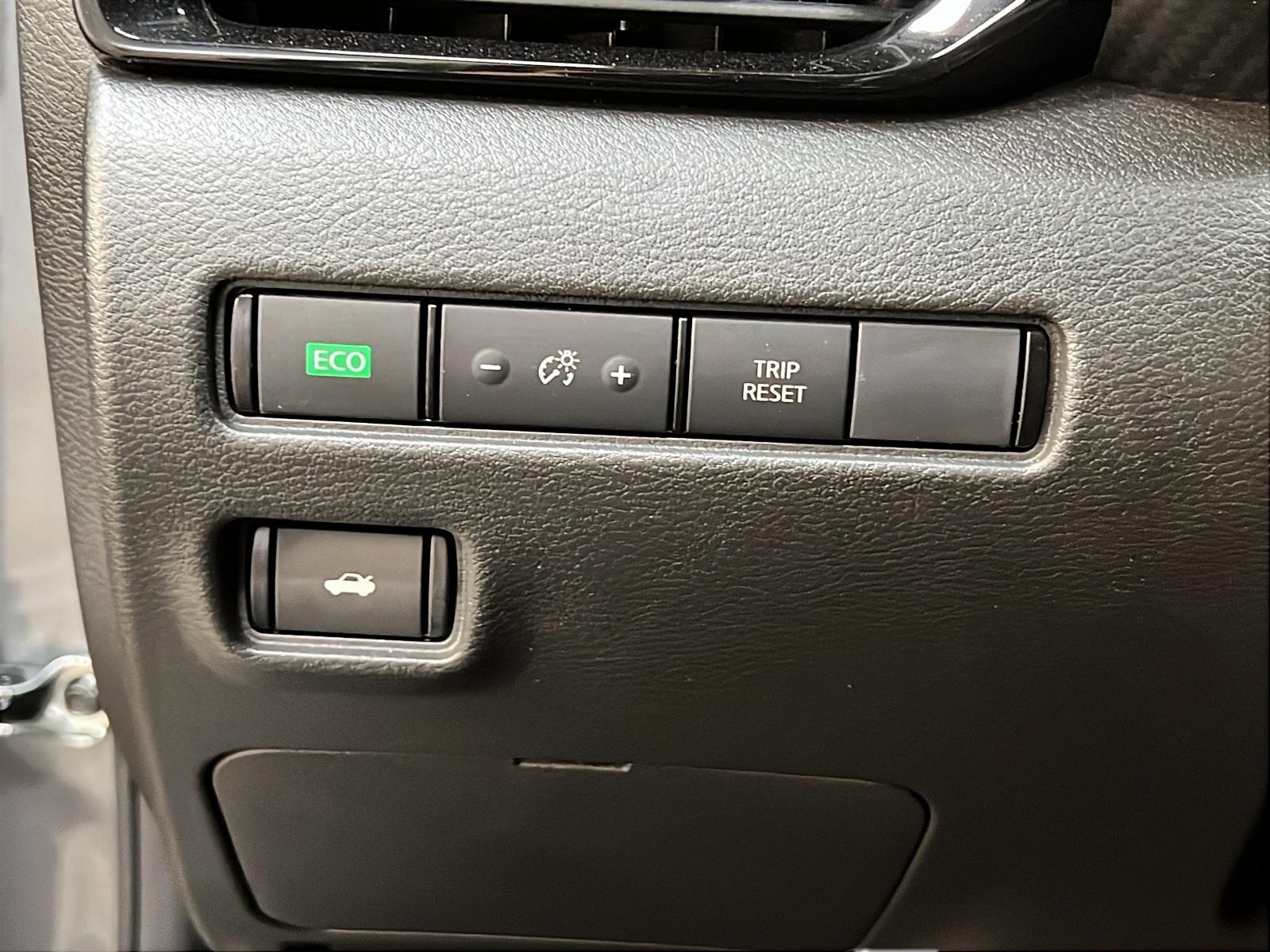 Nissan Sentra SV 2023 - image #20