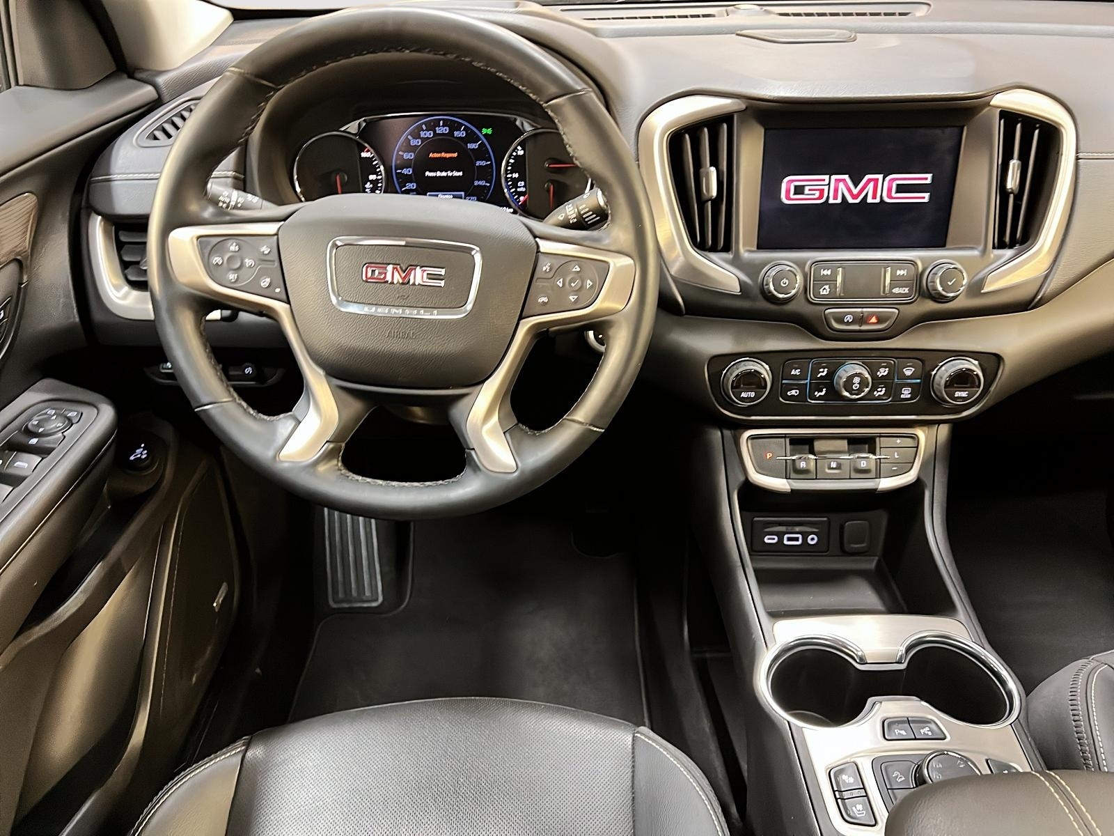 GMC Terrain DENALI CUIR TOIT PANO NAV 4RM 2023 - image #11