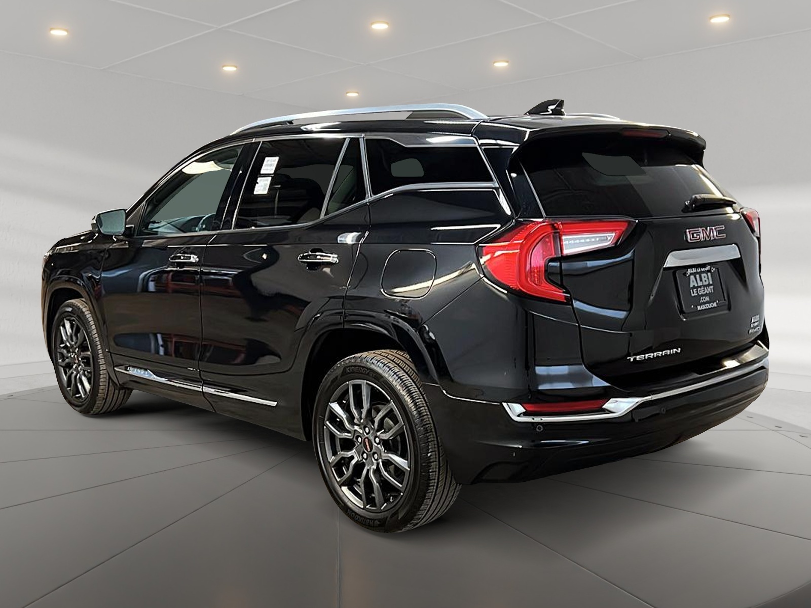 GMC Terrain 2023 - Image #6