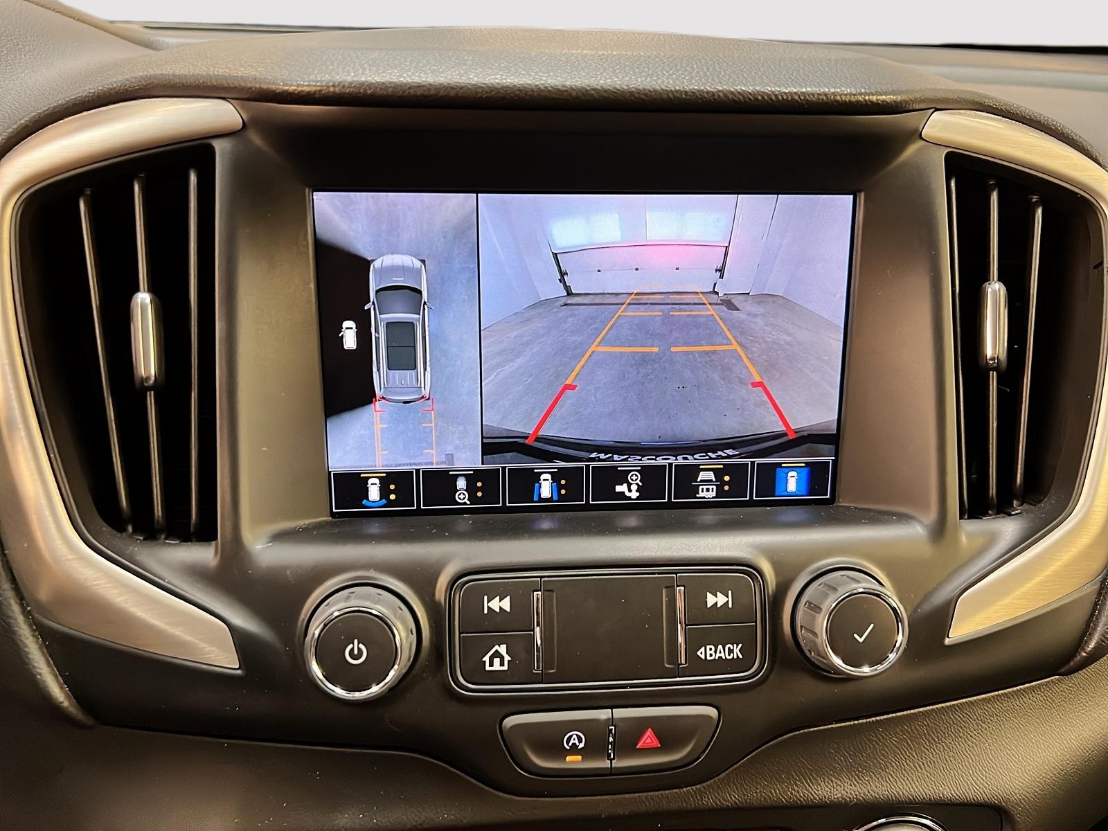 GMC Terrain 2023 - Image #18