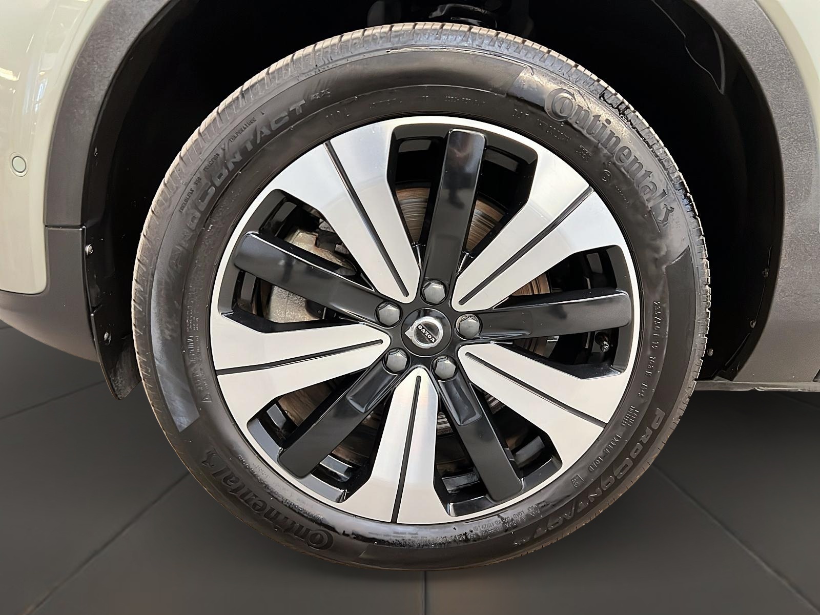 Volvo C40 2023 - Image #30