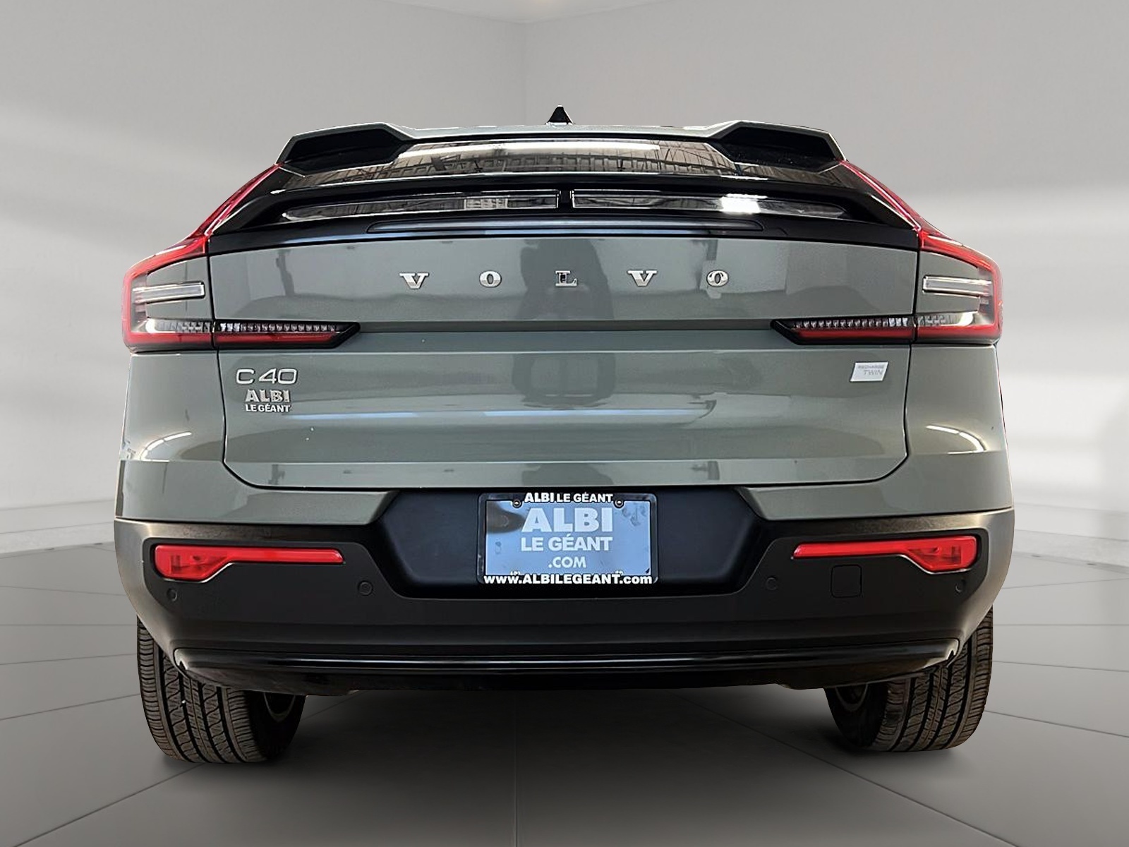 Volvo C40 2023 - Image #5