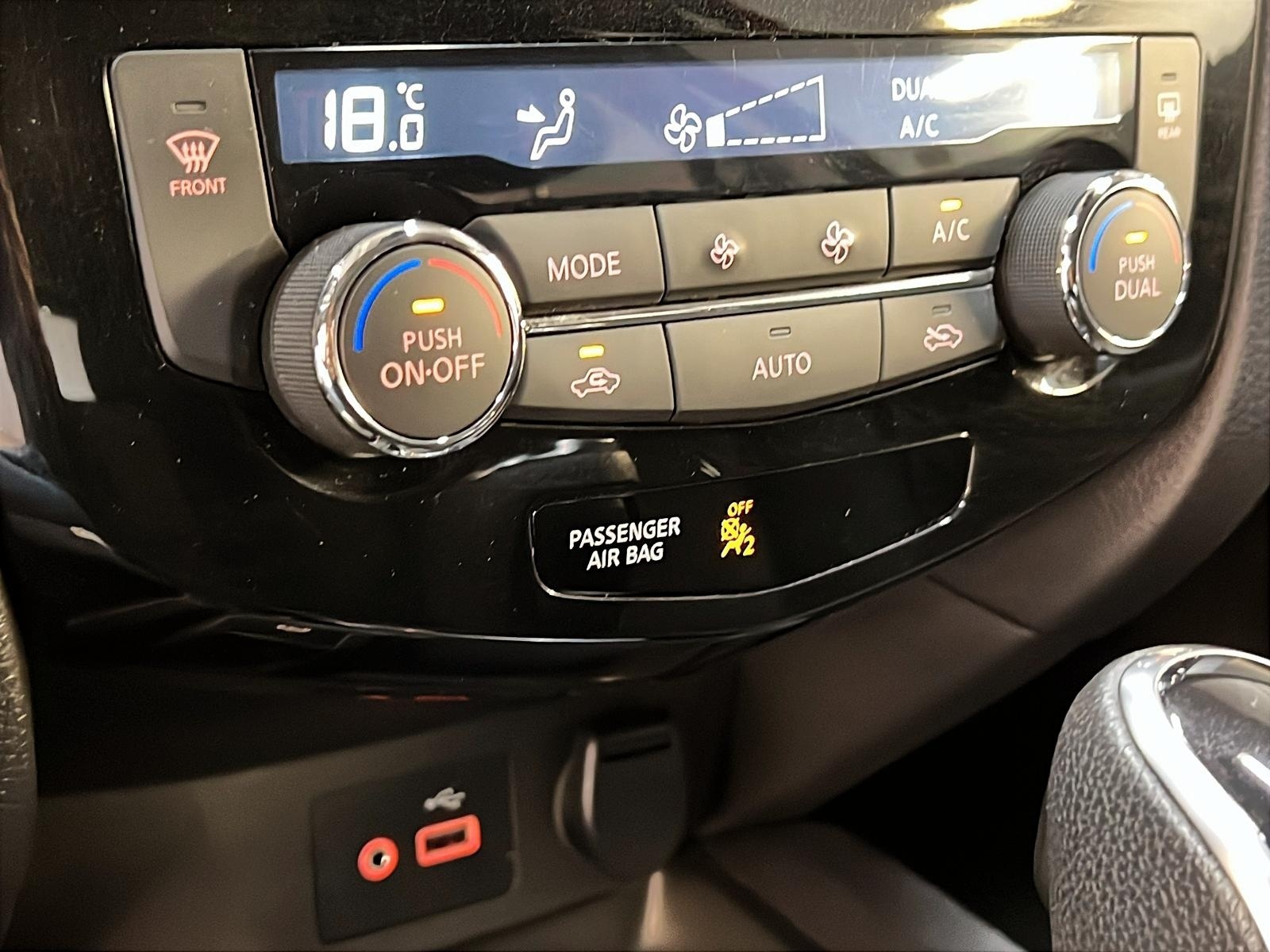 Nissan Qashqai SV TOIT 4RM 2023 - image #16