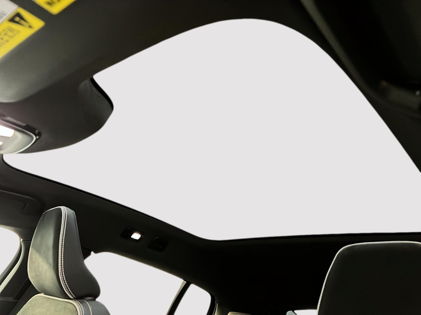 Volvo C40 2023 - Image #10