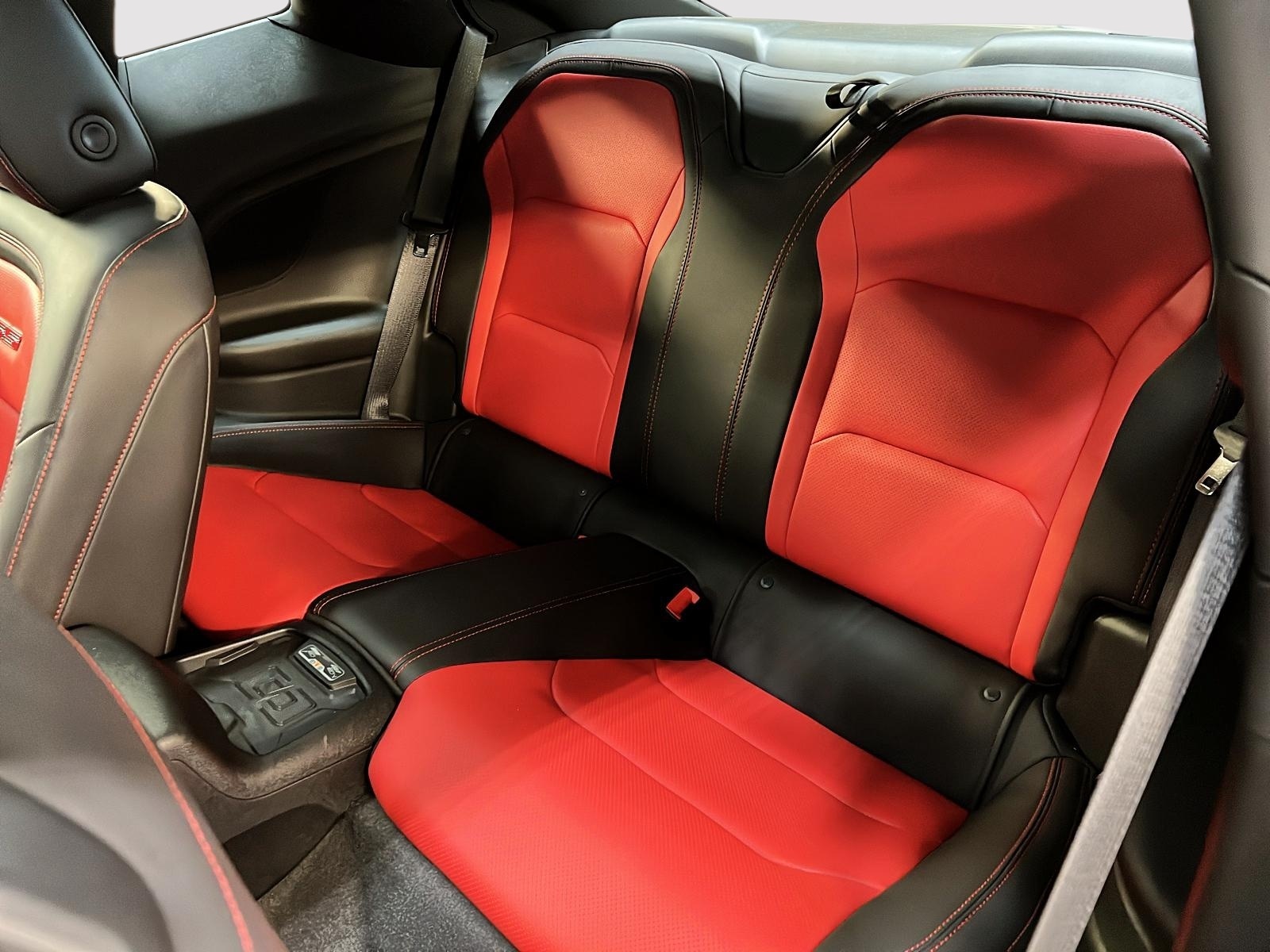 Chevrolet Camaro 2SS 6.2L CUIR TOIT NAV 2024 - image #9