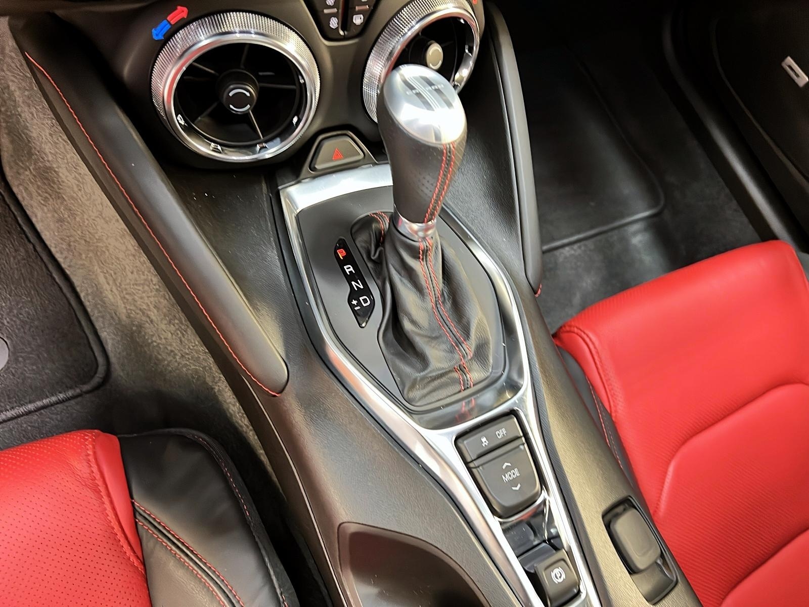 Chevrolet Camaro 2SS 6.2L CUIR TOIT NAV 2024 - image #13