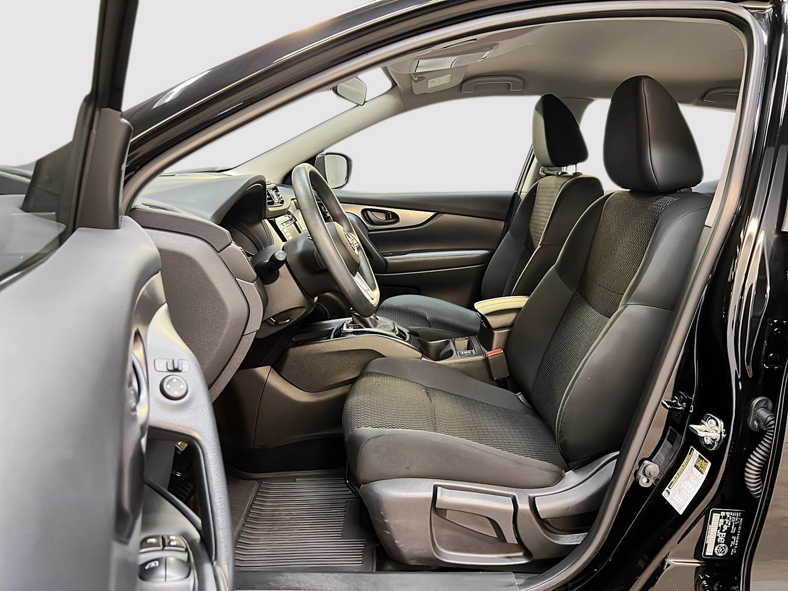 Nissan Qashqai S 2023 - image #7