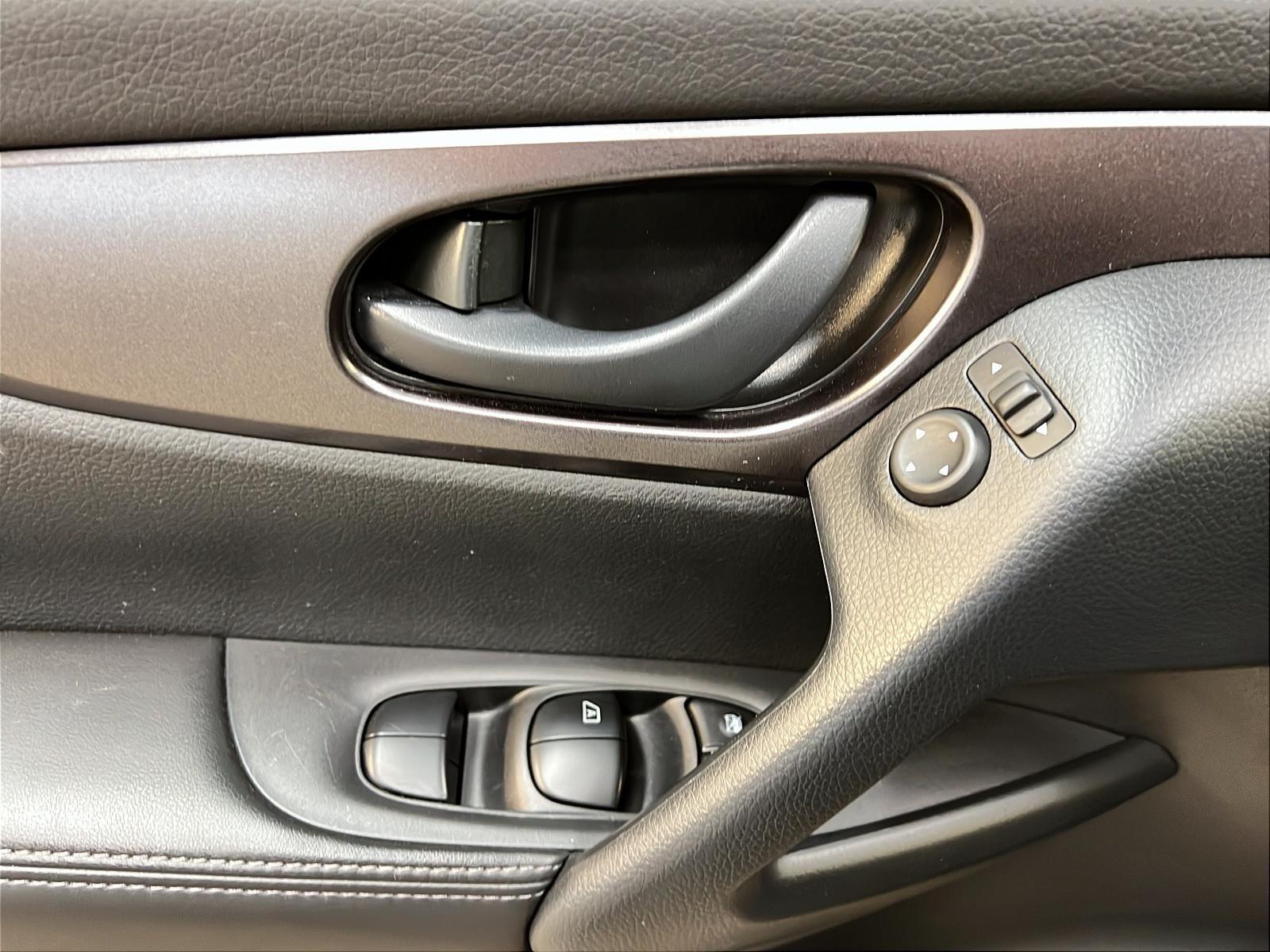 Nissan Qashqai S 2023 - image #21