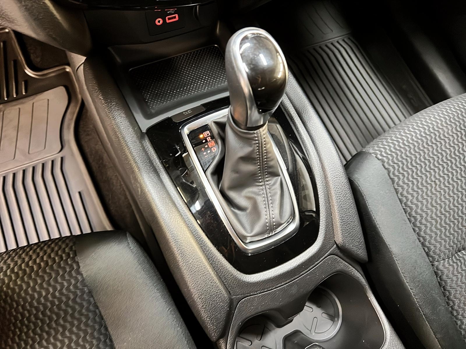 Nissan Qashqai S 2023 - image #13