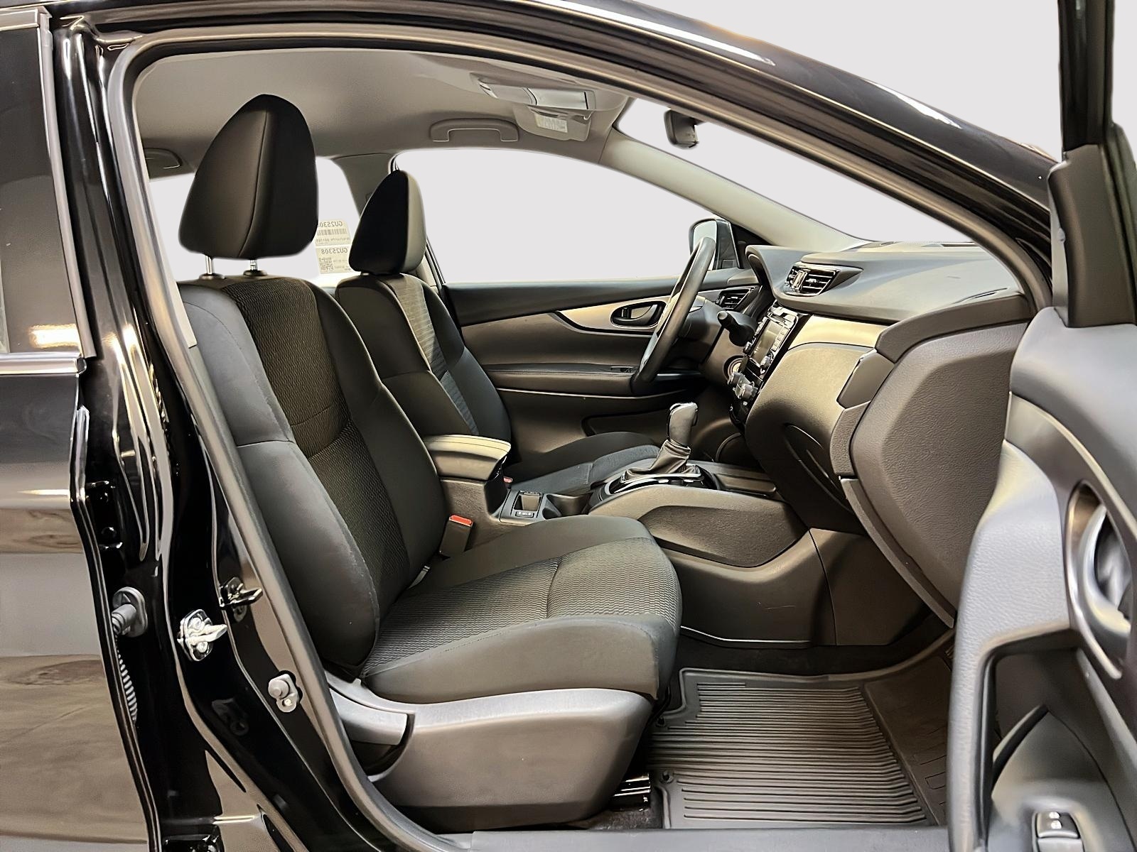 Nissan Qashqai S 2023 - image #8