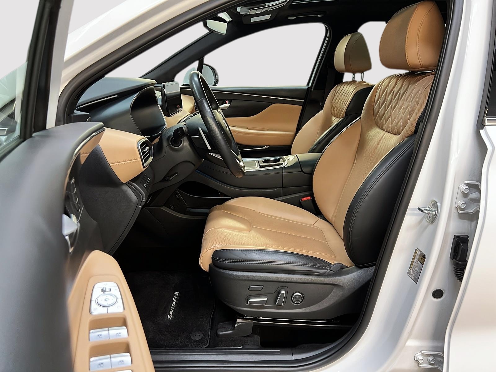 Hyundai Santa Fe ULTIMATE CALLIGRAPHY CUIR TOIT PANO NAV 4RM 2023 - image #7