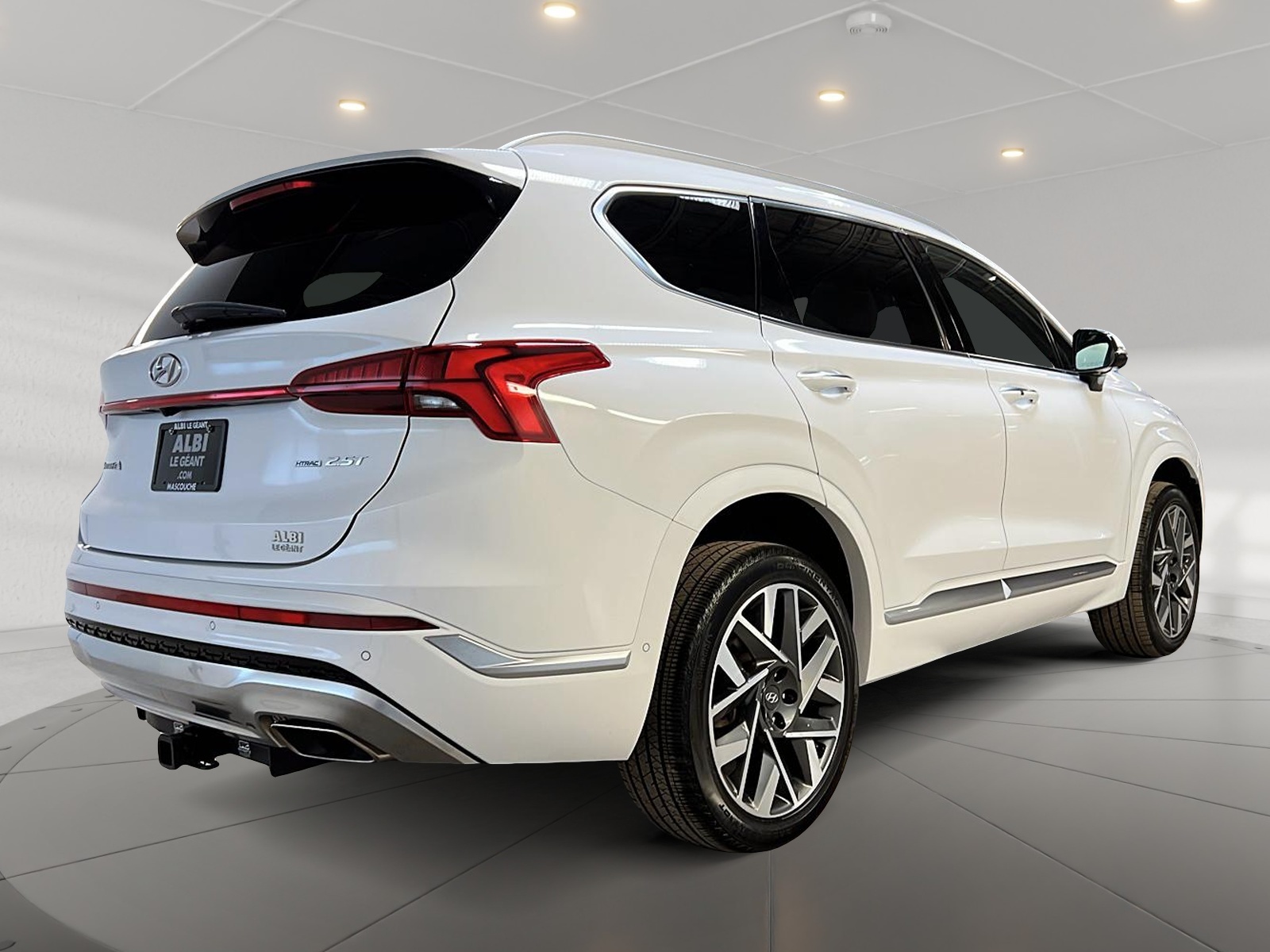 Hyundai Santa Fe 2023 - Image #4