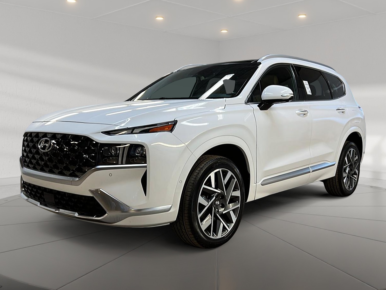 Hyundai Santa Fe 2023 - Image #1