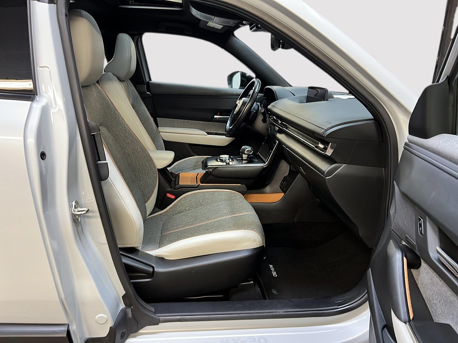Mazda MX-30 2022 - Image #8