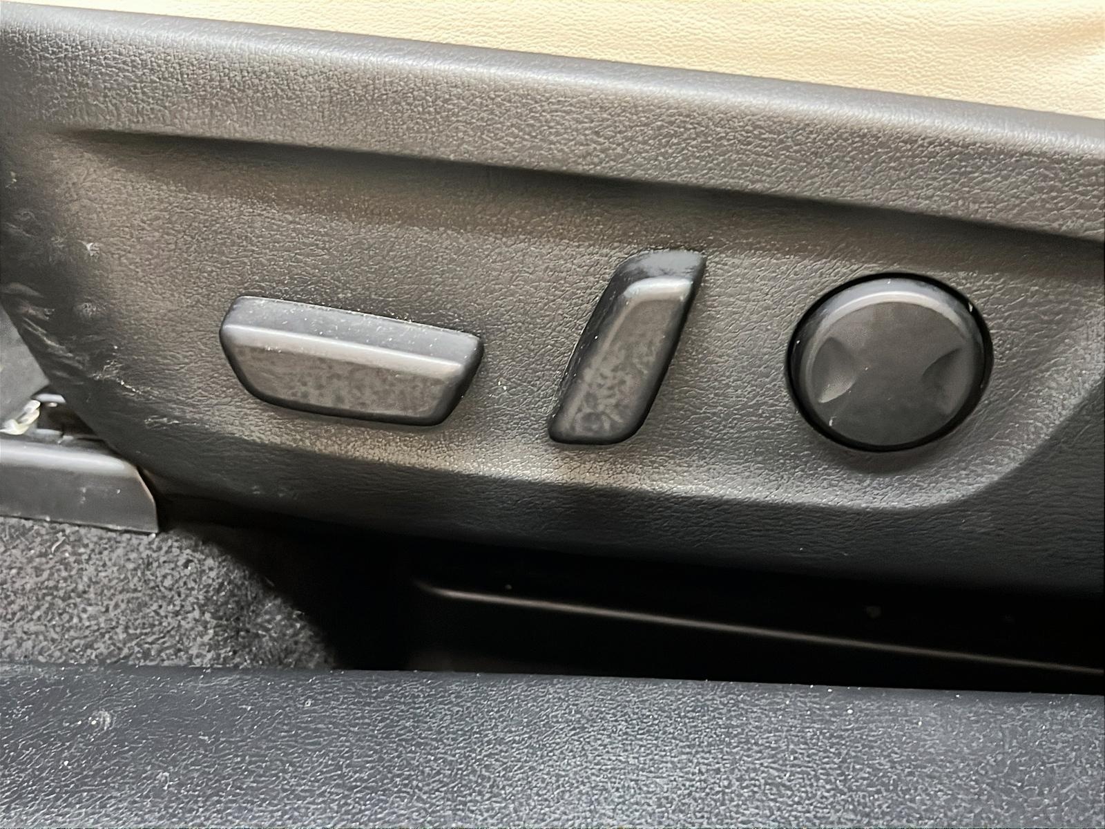 Mazda MX-30 2022 - Image #25