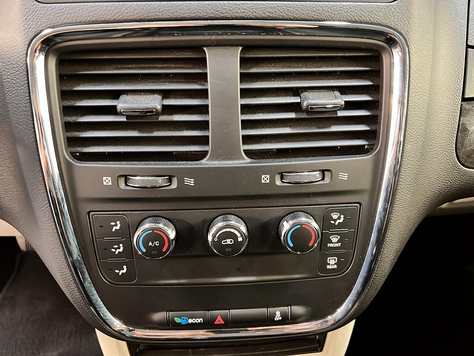 Dodge Grand Caravan 2019 - Image #14
