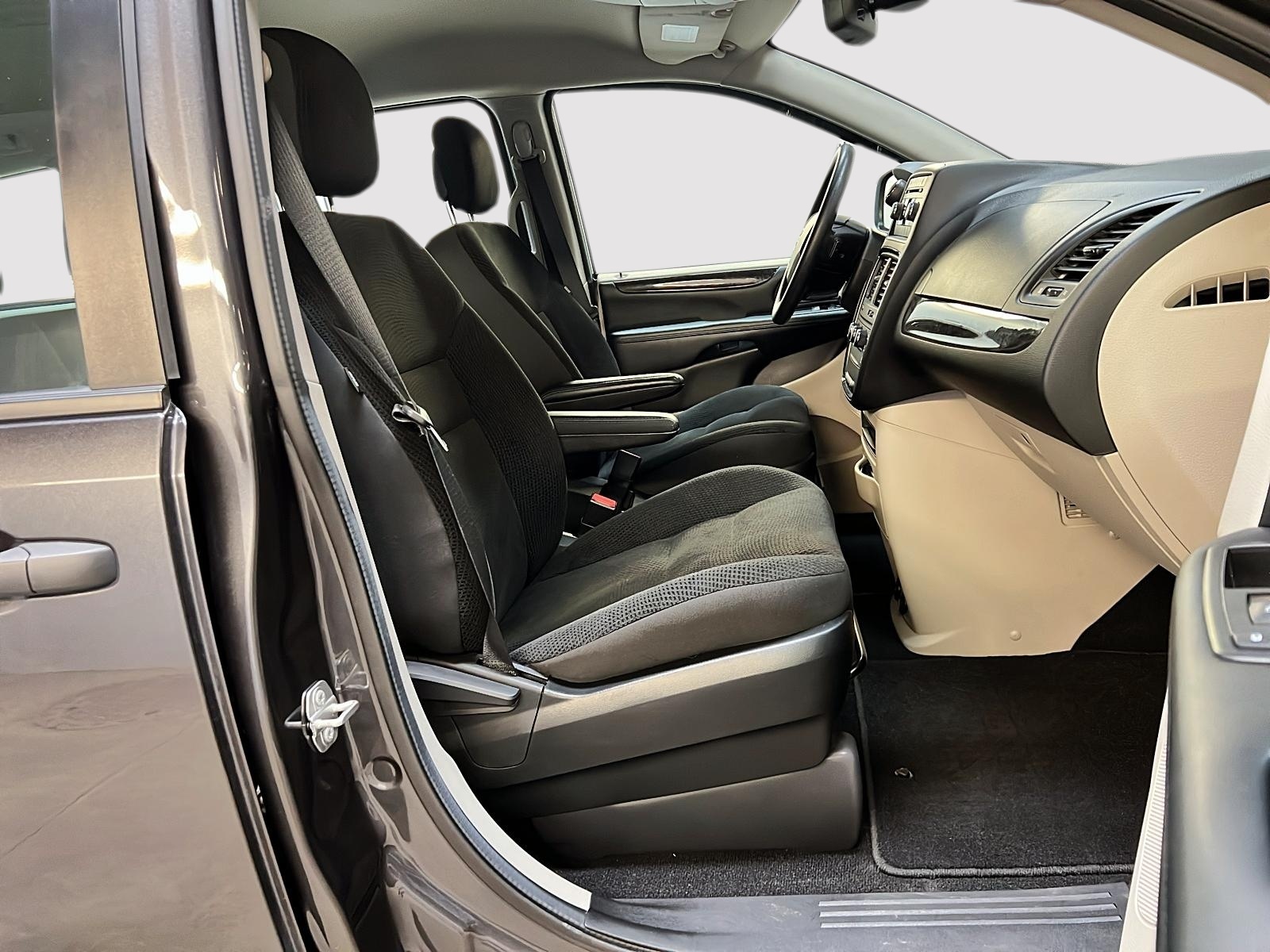 Dodge Grand Caravan 2019 - Image #8