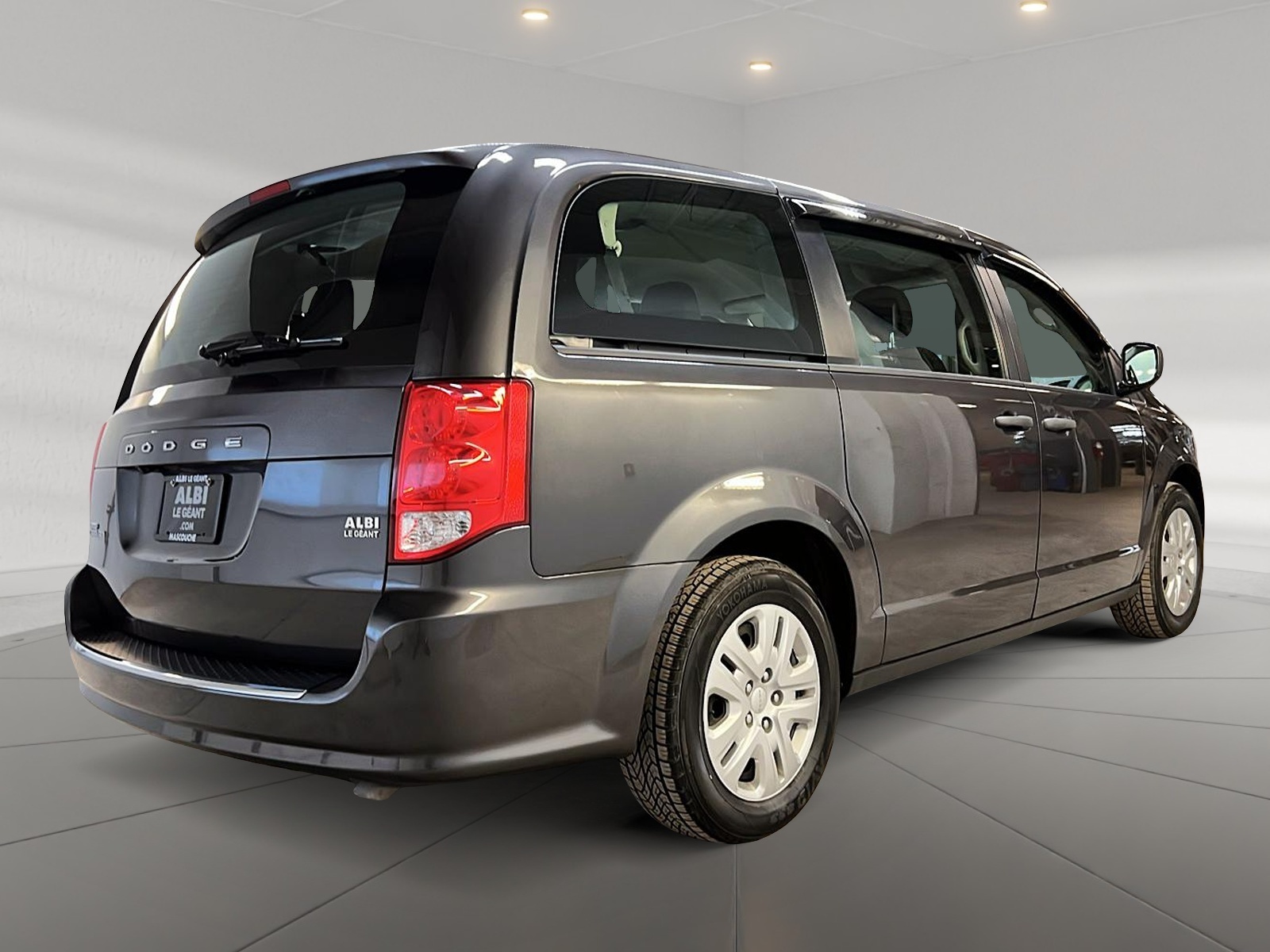 Dodge Grand Caravan 2019 - Image #4