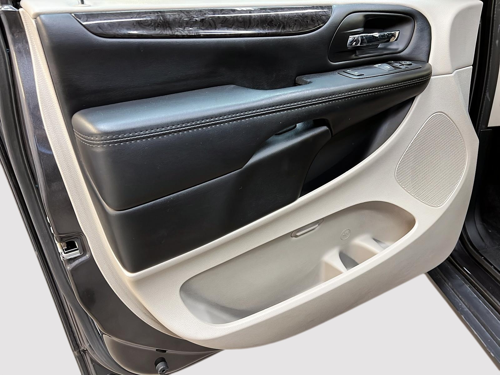 Dodge Grand Caravan 2019 - Image #21